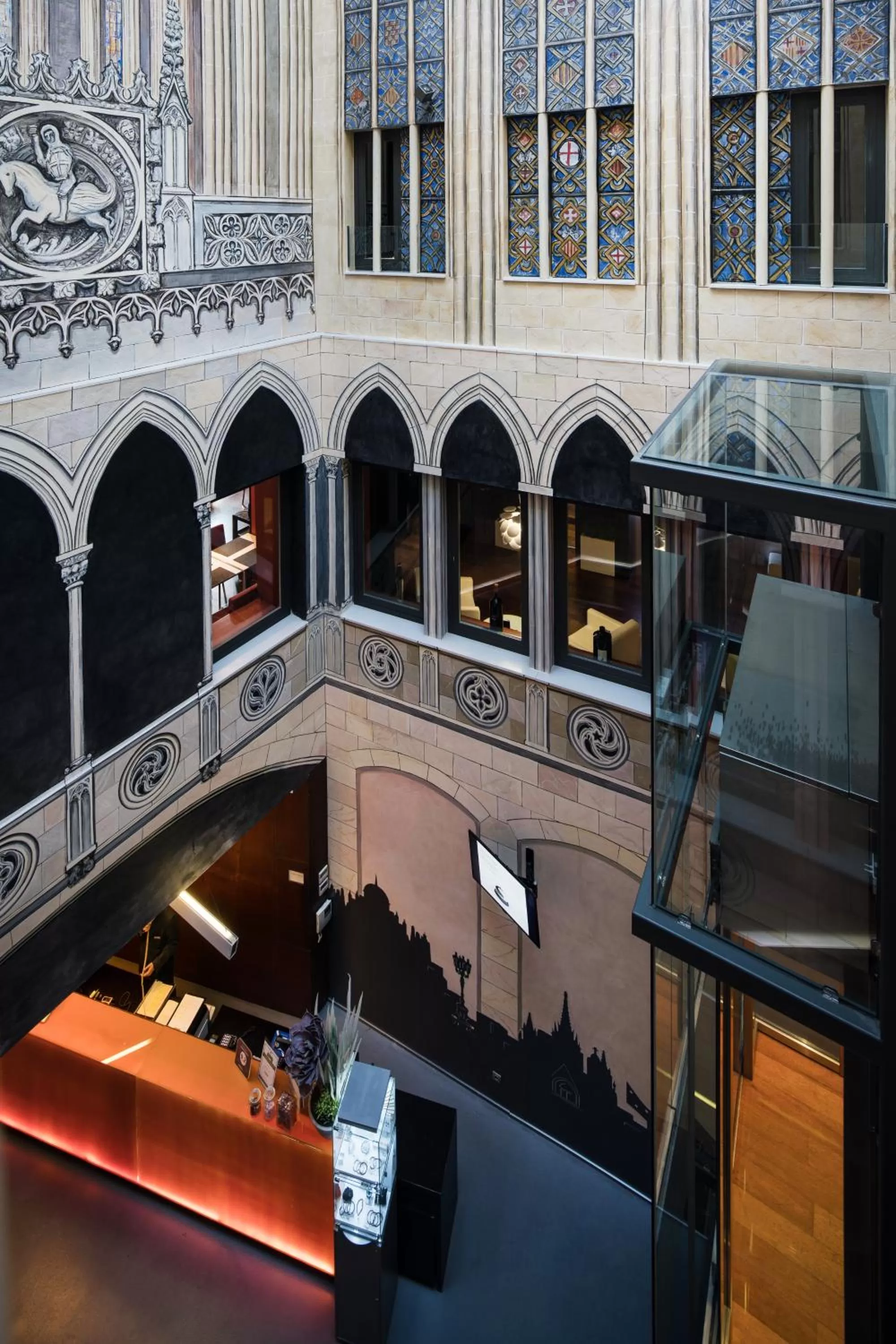 Patio in Catalonia Catedral