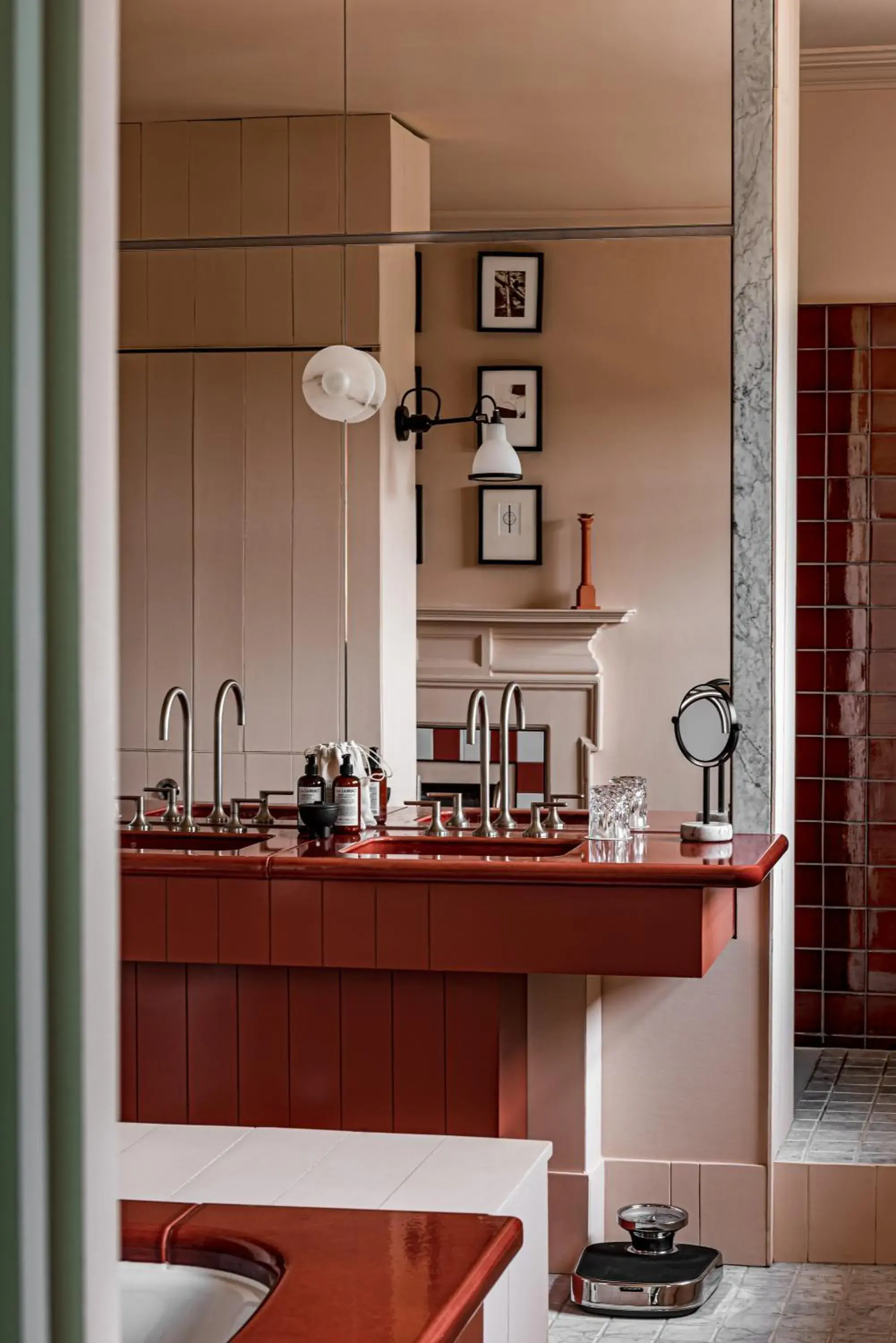 Bathroom, Kitchen/Kitchenette in Cowley Manor Hotel