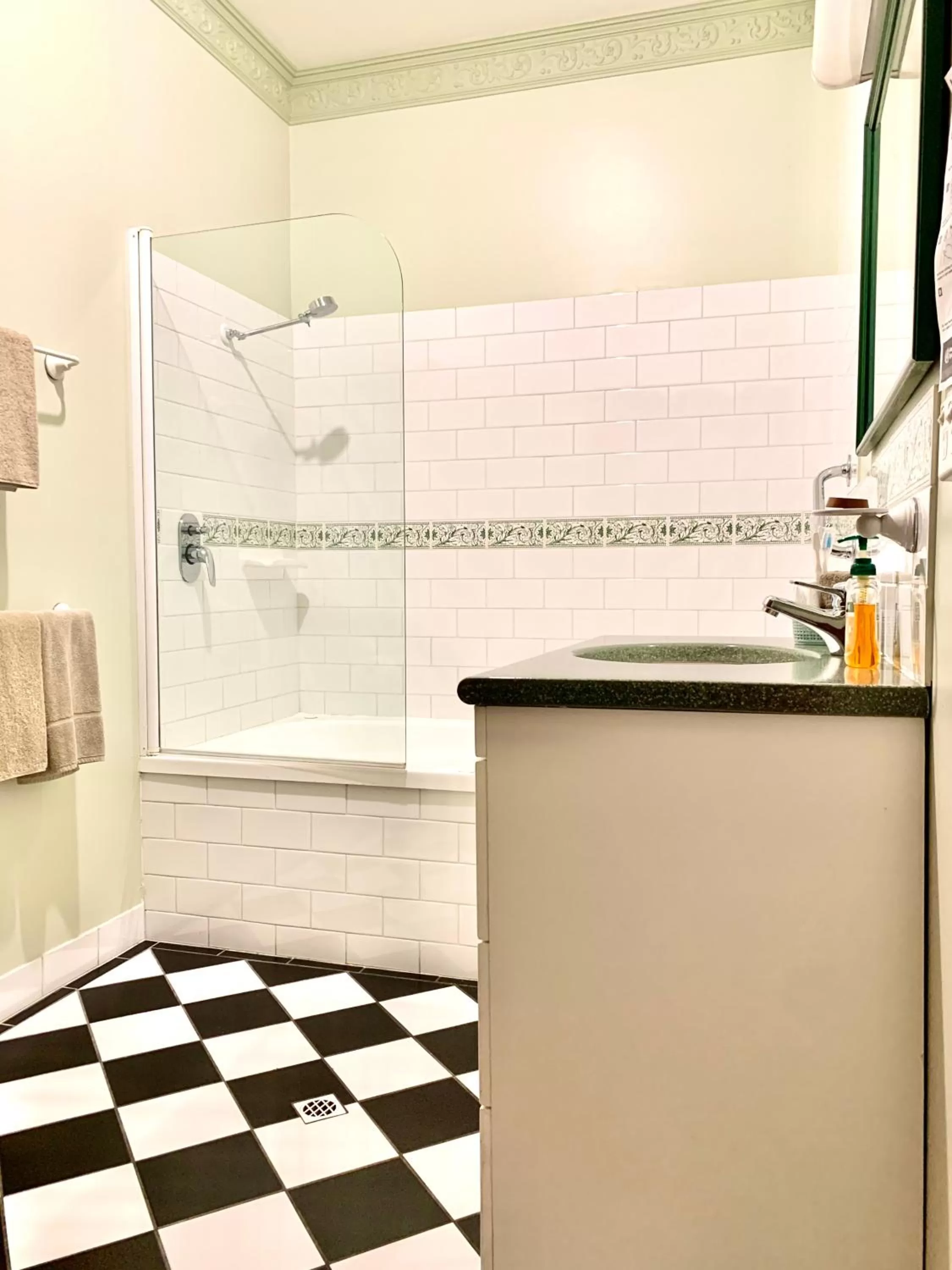 Shower in Orana House