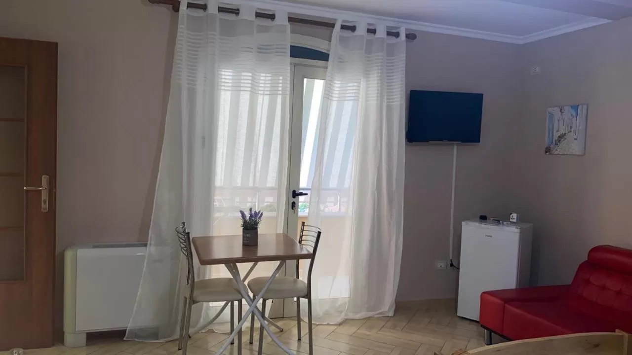 Hotel Durres Vila 53