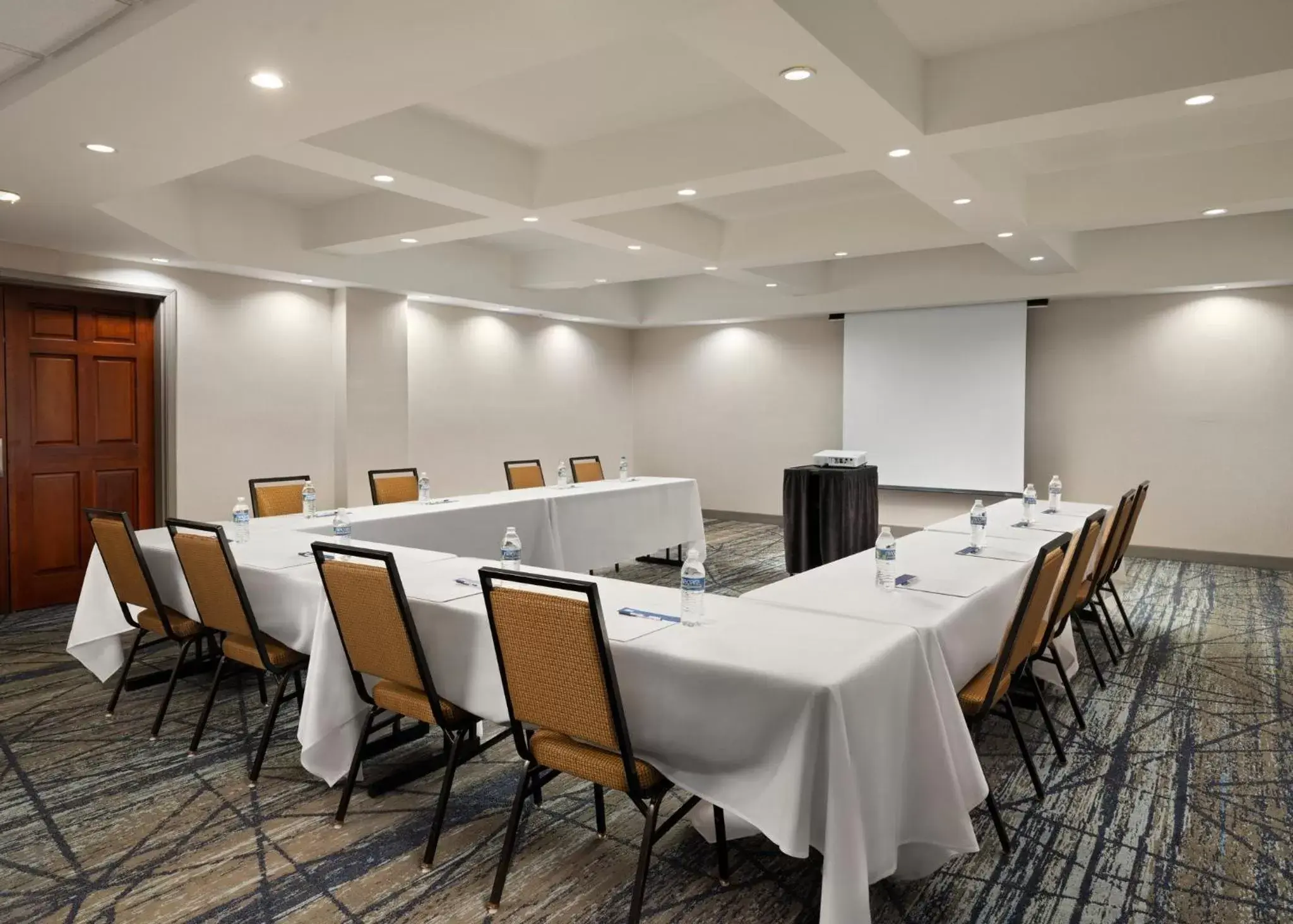 Meeting/conference room in Holiday Inn Express and Suites New Orleans Airport, an IHG Hotel