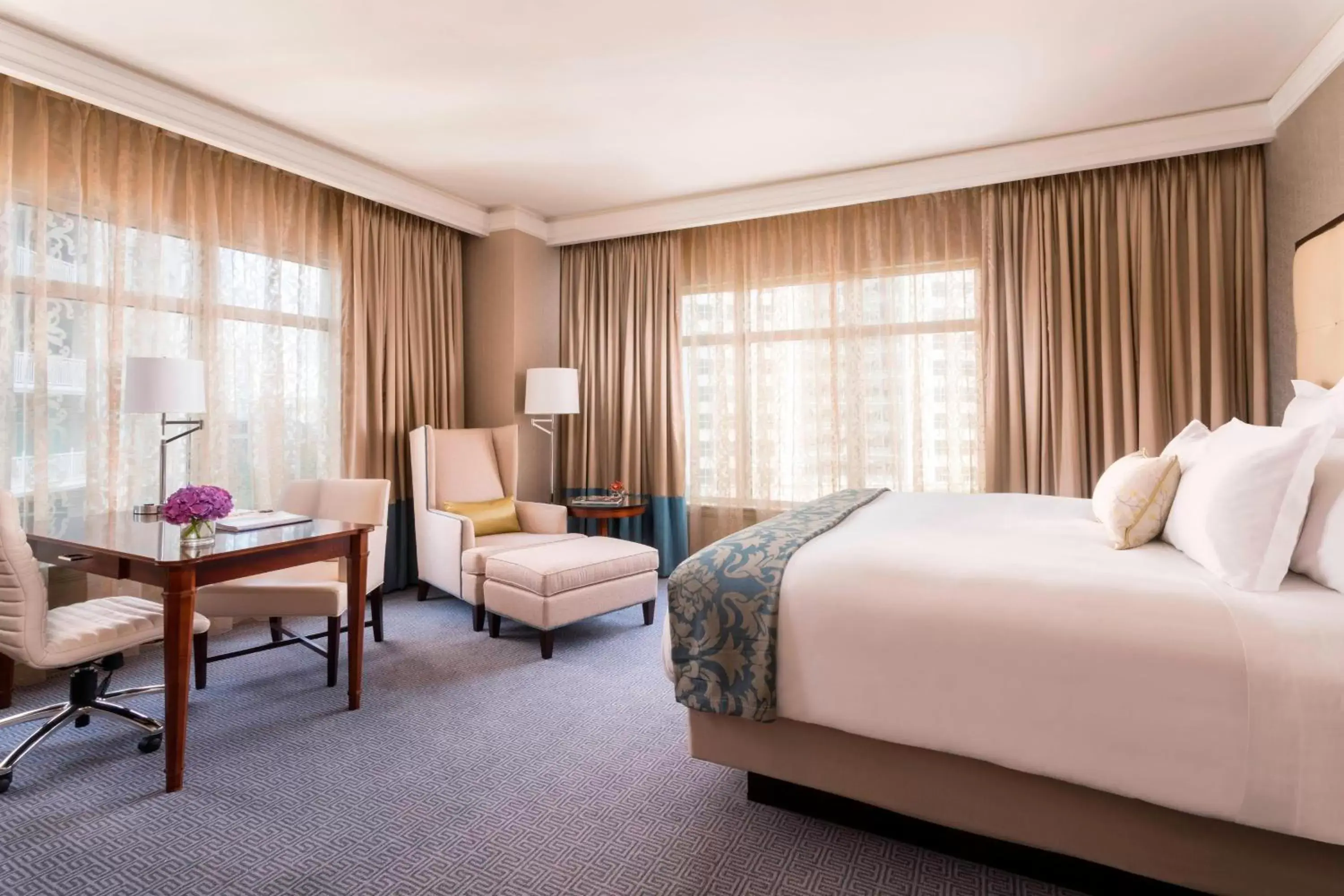 Photo of the whole room in The Ritz-Carlton, Dallas