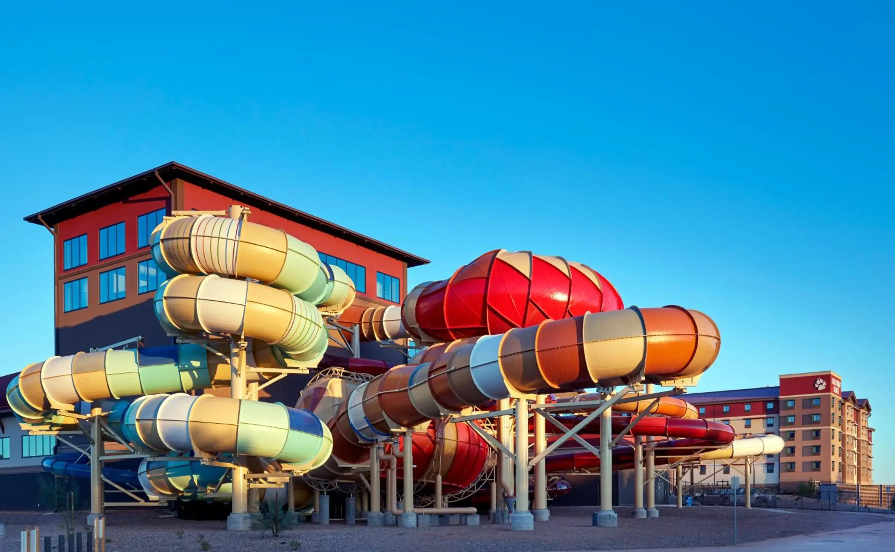 Property building in Great Wolf Lodge Arizona Property building in Great Wolf Lodge Arizona