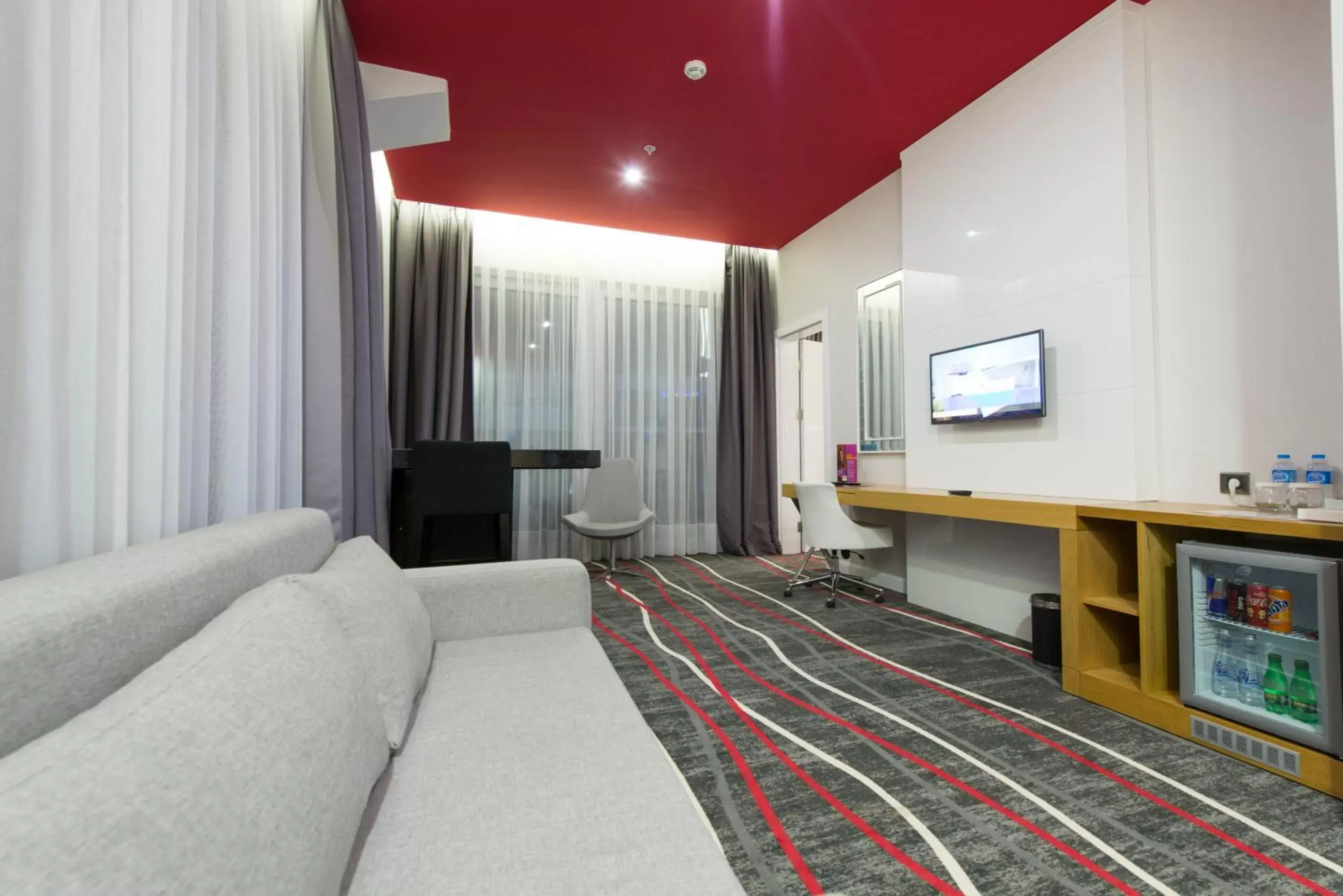 Seating area, TV/Entertainment Center in Park Inn by Radisson Ankara Cankaya