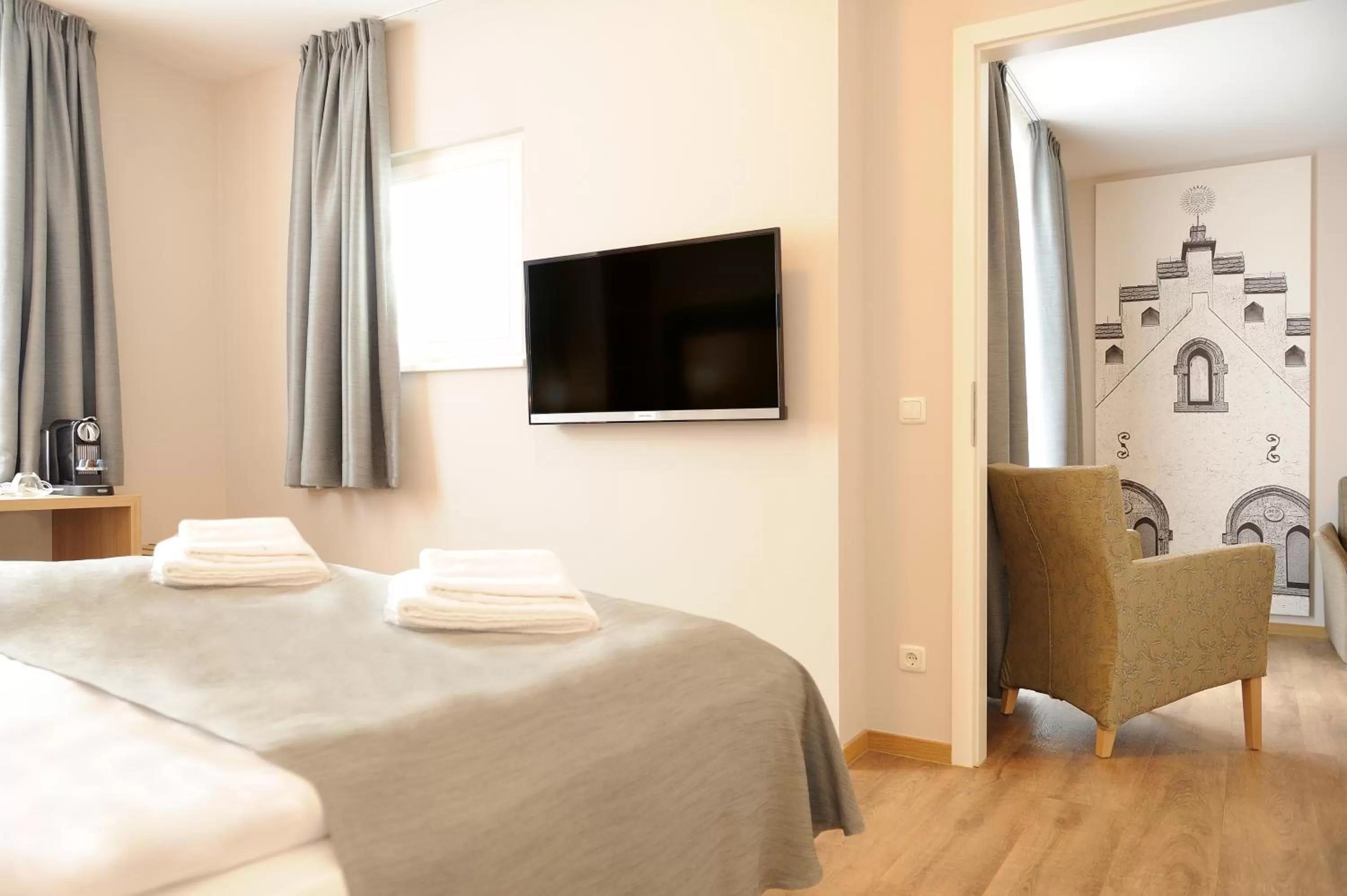 Bedroom, Bed in Hotel & Gasthaus DAS RÖHRL Straubing