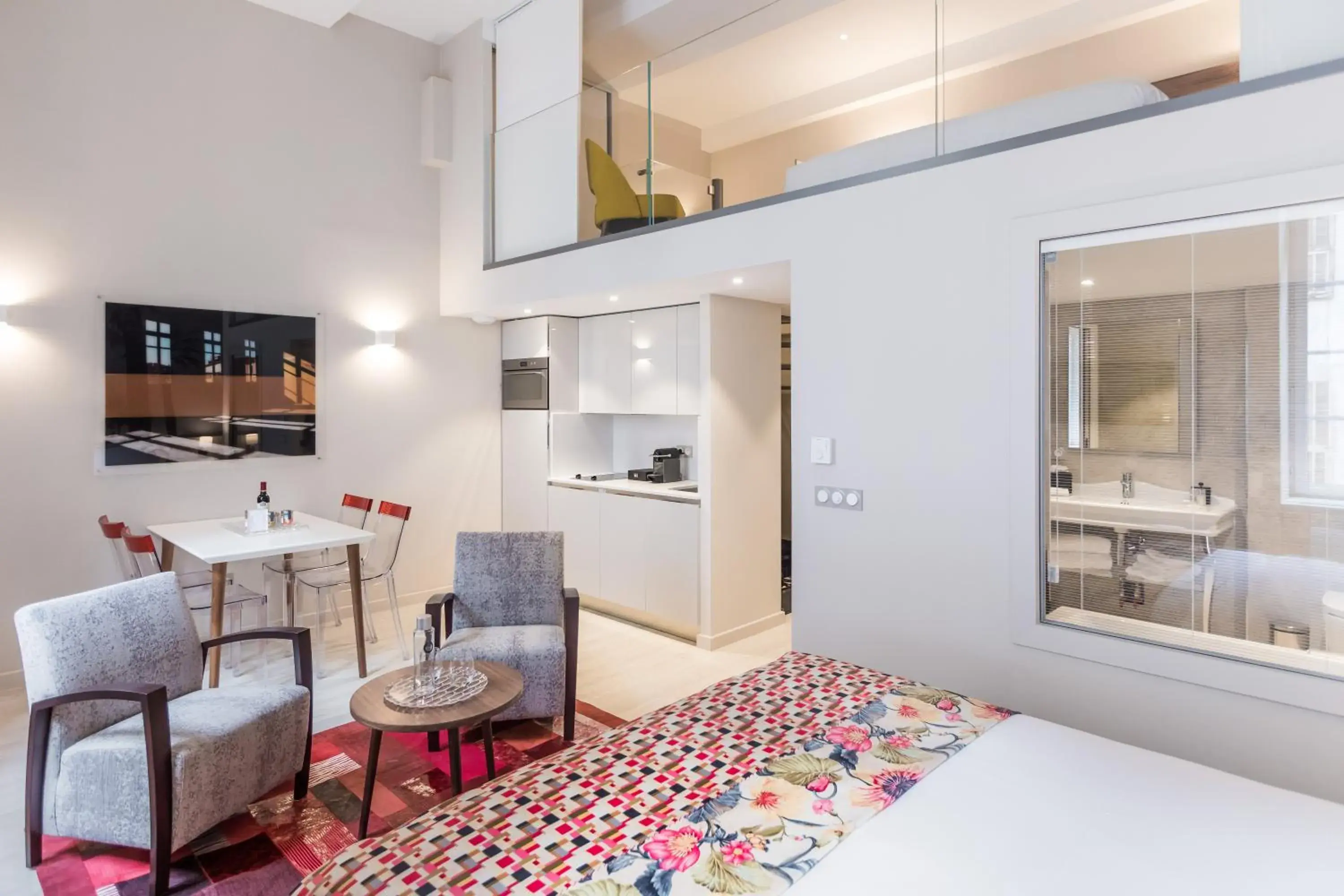 Photo of the whole room, Bed in Palais Saleya Boutique Hôtel Photo of the whole room, Bed in Palais Saleya Boutique Hôtel