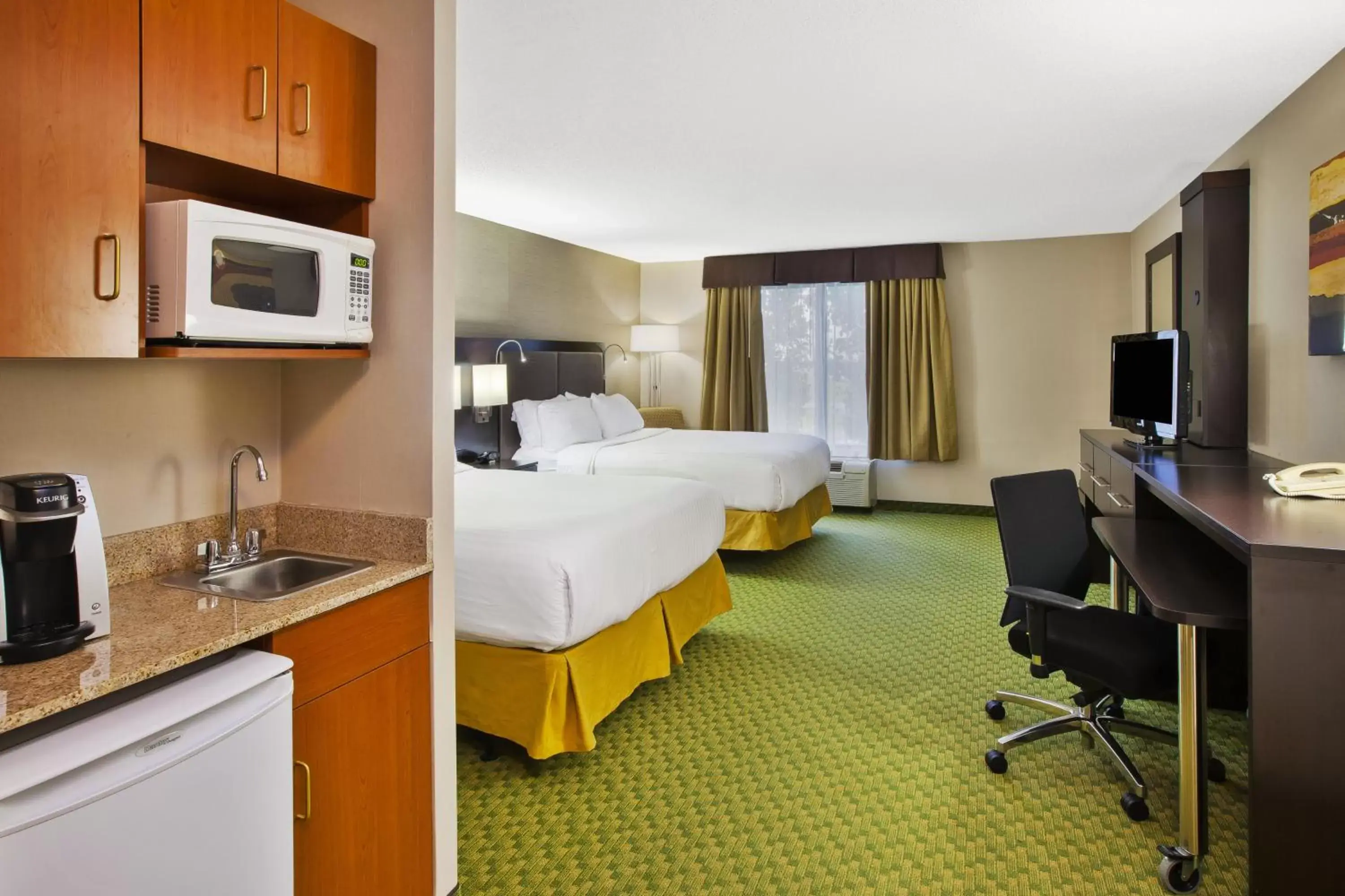 Photo of the whole room in Holiday Inn Express Hotel & Suites Bryan-Montpelier, an IHG Hotel