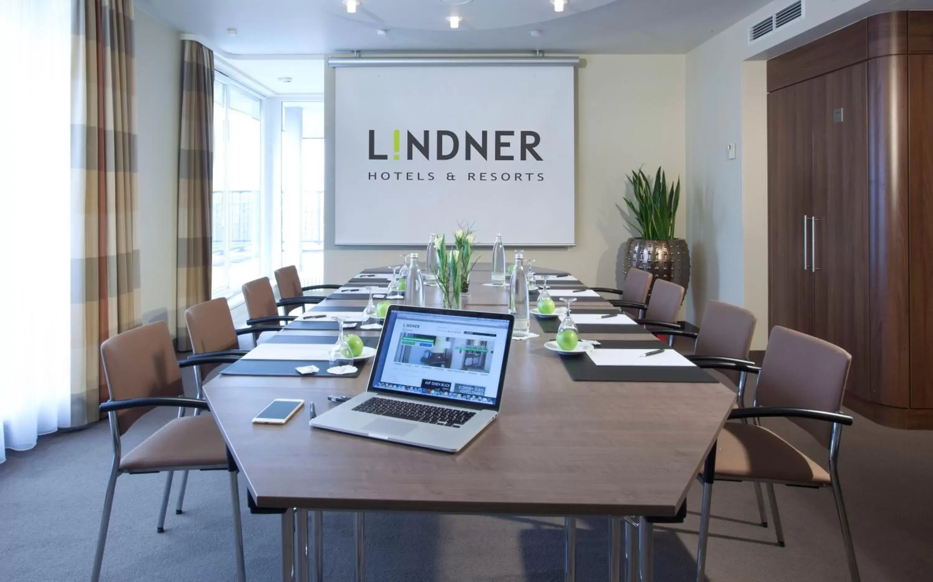 Meeting/conference room in Lindner Hotel Hamburg am Michel, part of JdV by Hyatt
