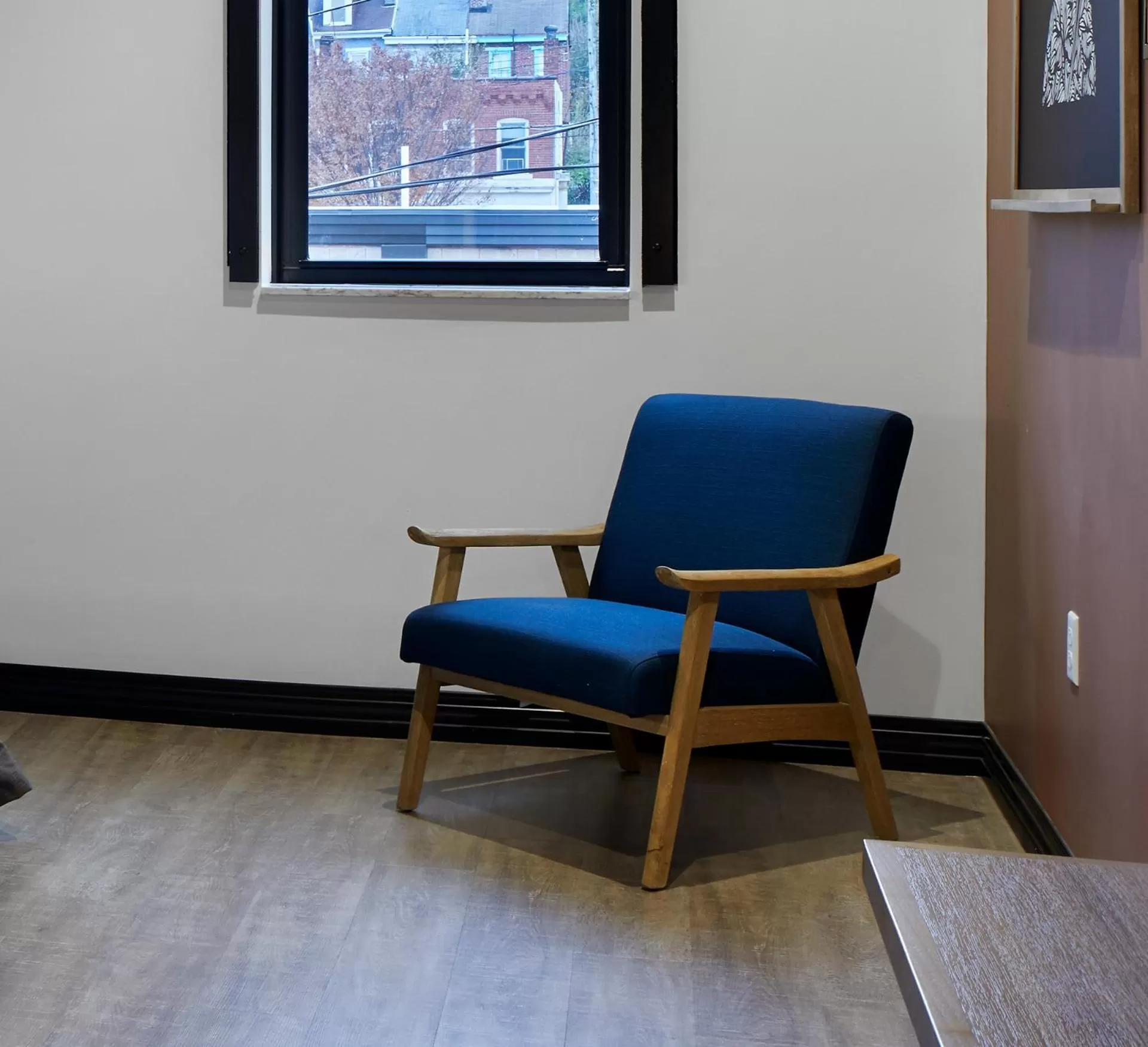 Seating area in TRYP by Wyndham Pittsburgh/Lawrenceville