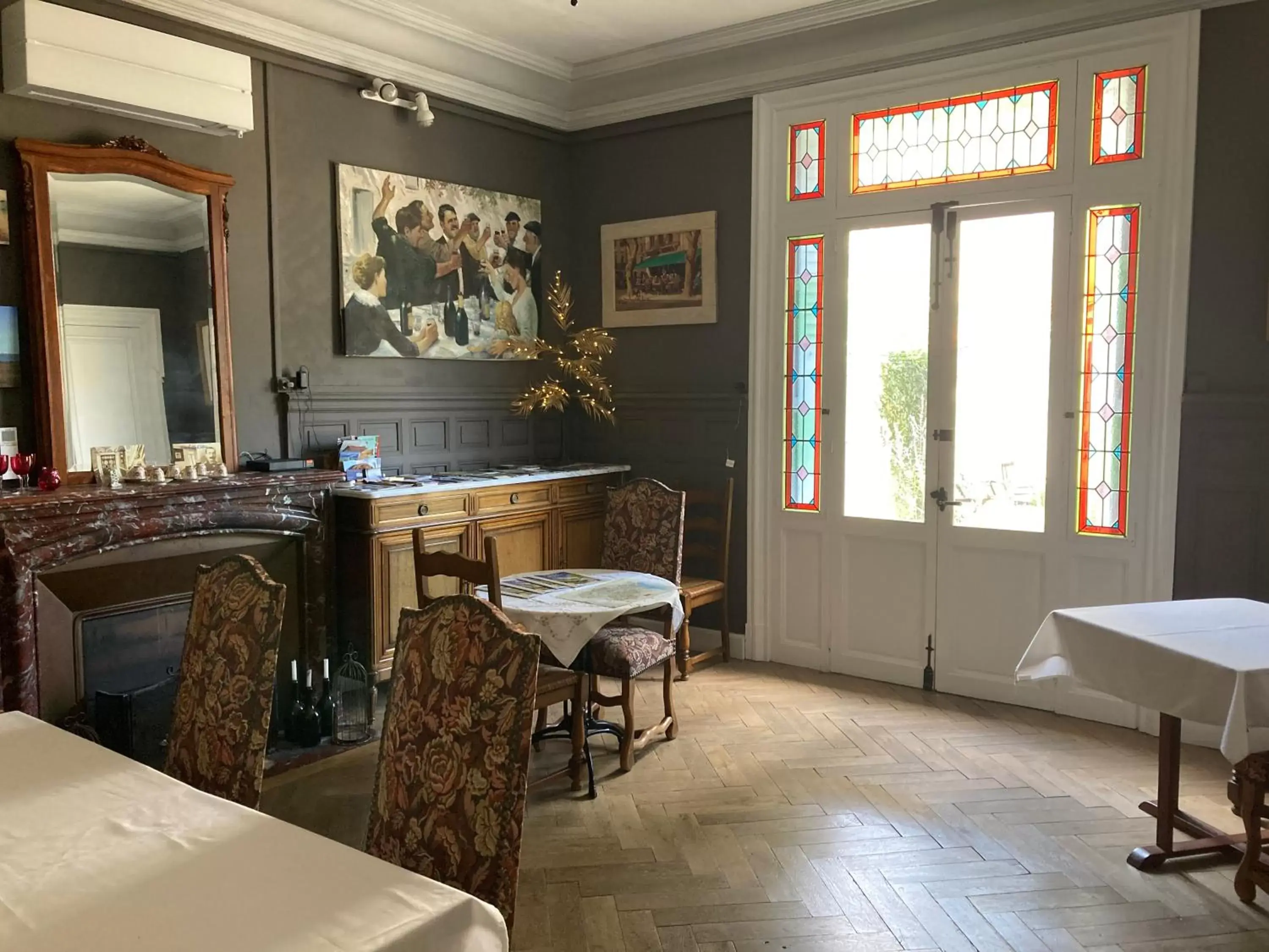 Breakfast, Dining Area in La Villa Celine