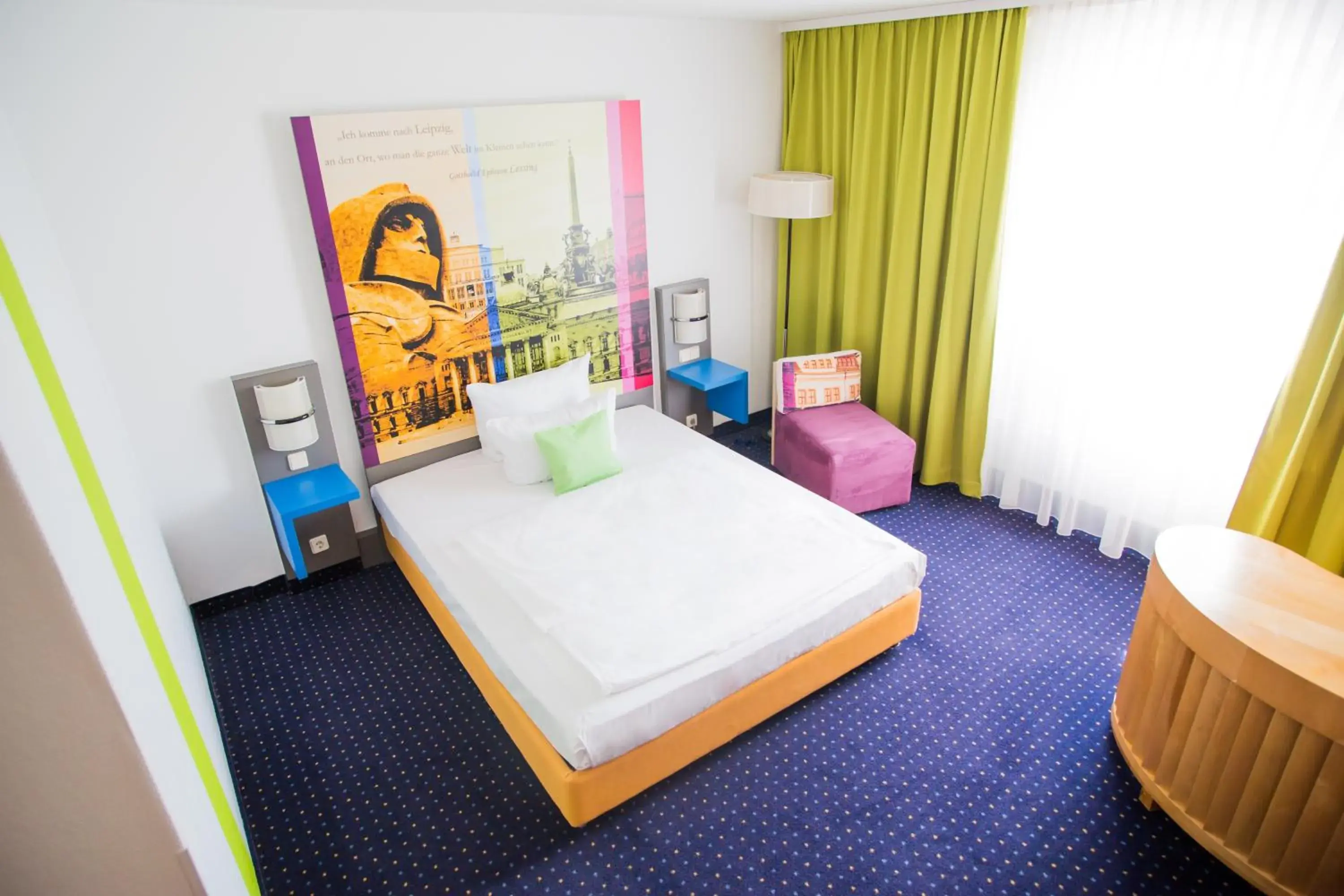 Day, Bed in ibis Styles Leipzig