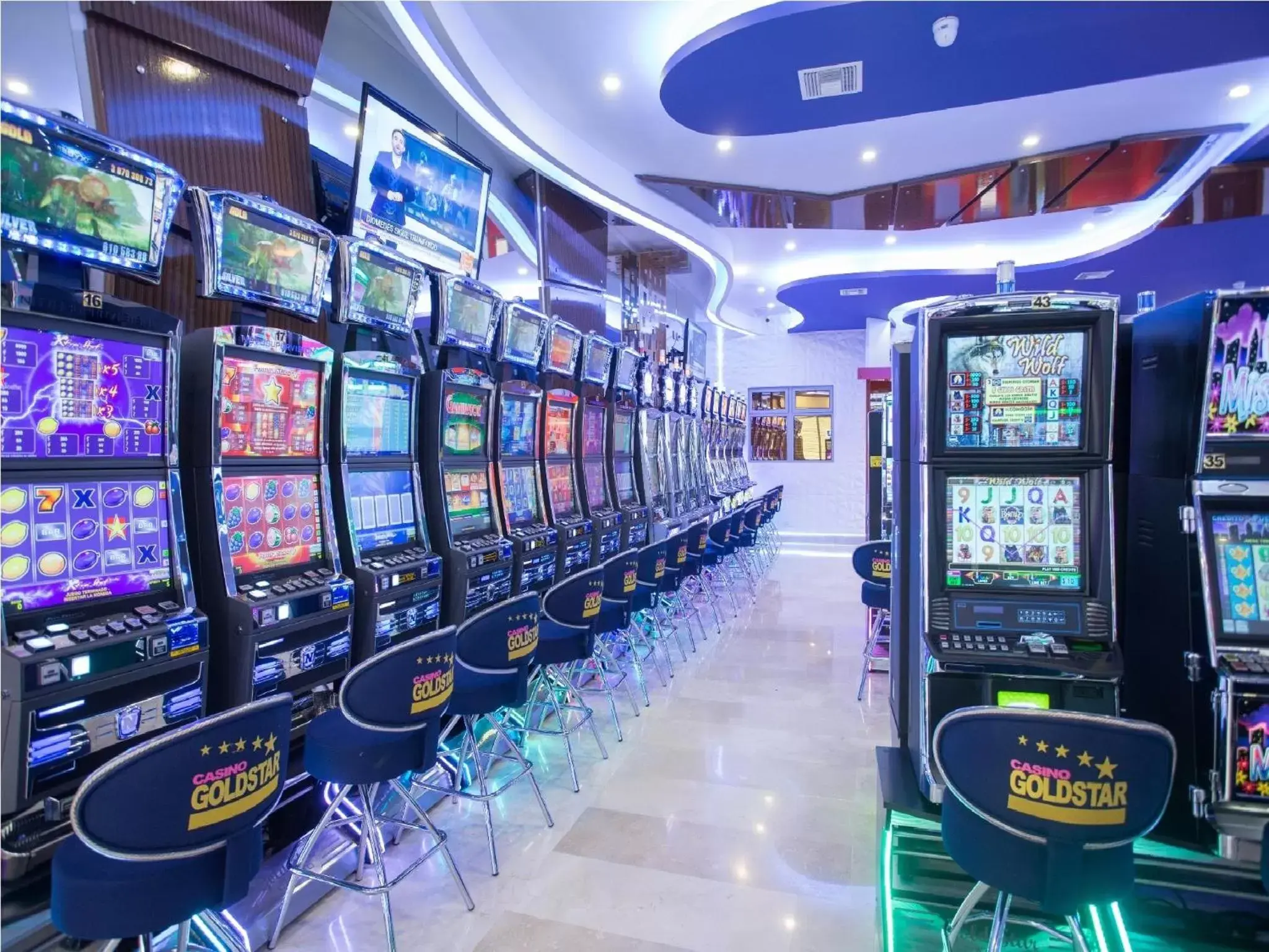 Game Room, Casino in Hotel Dorado La 70