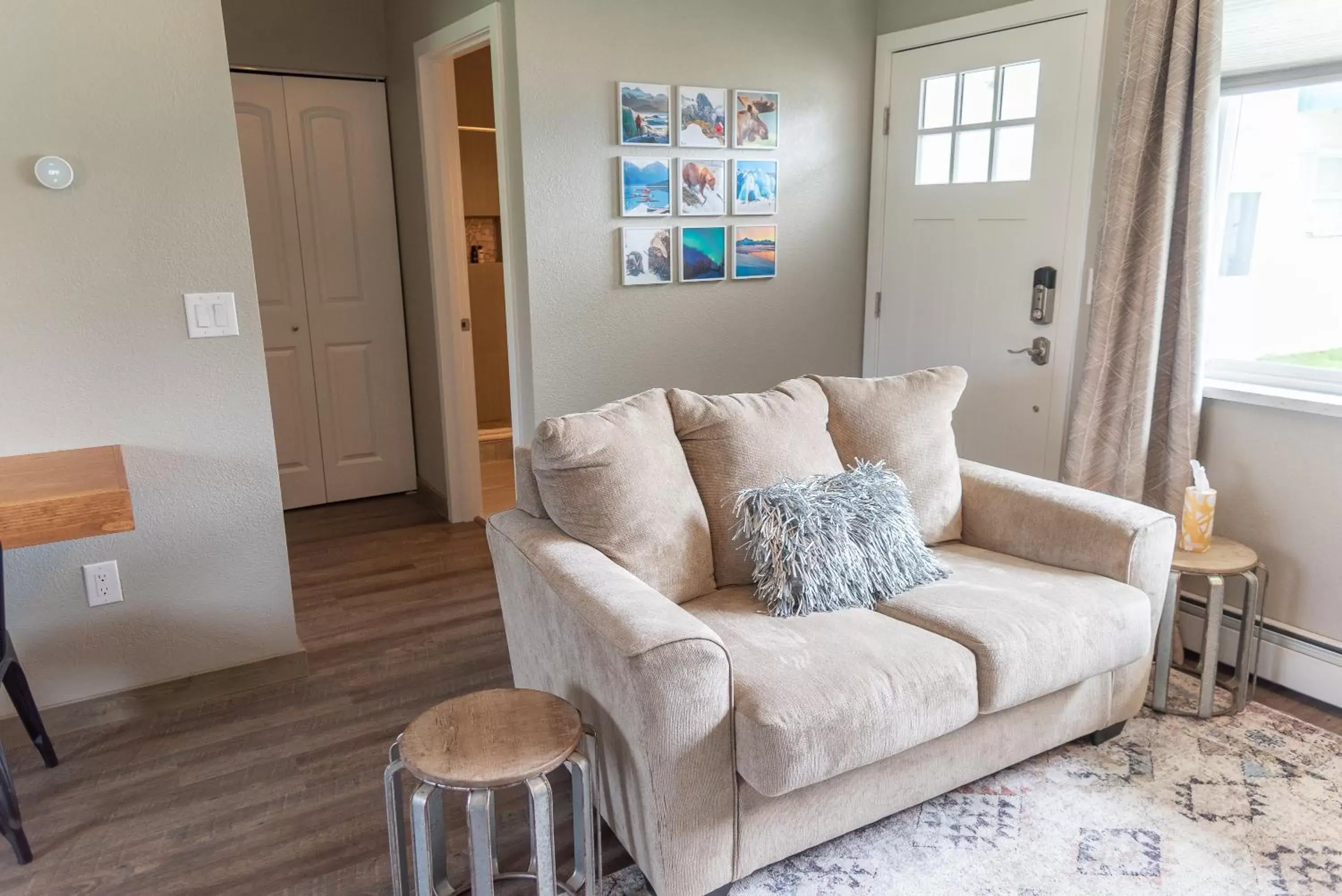 Living room, Seating Area in Colony Suites