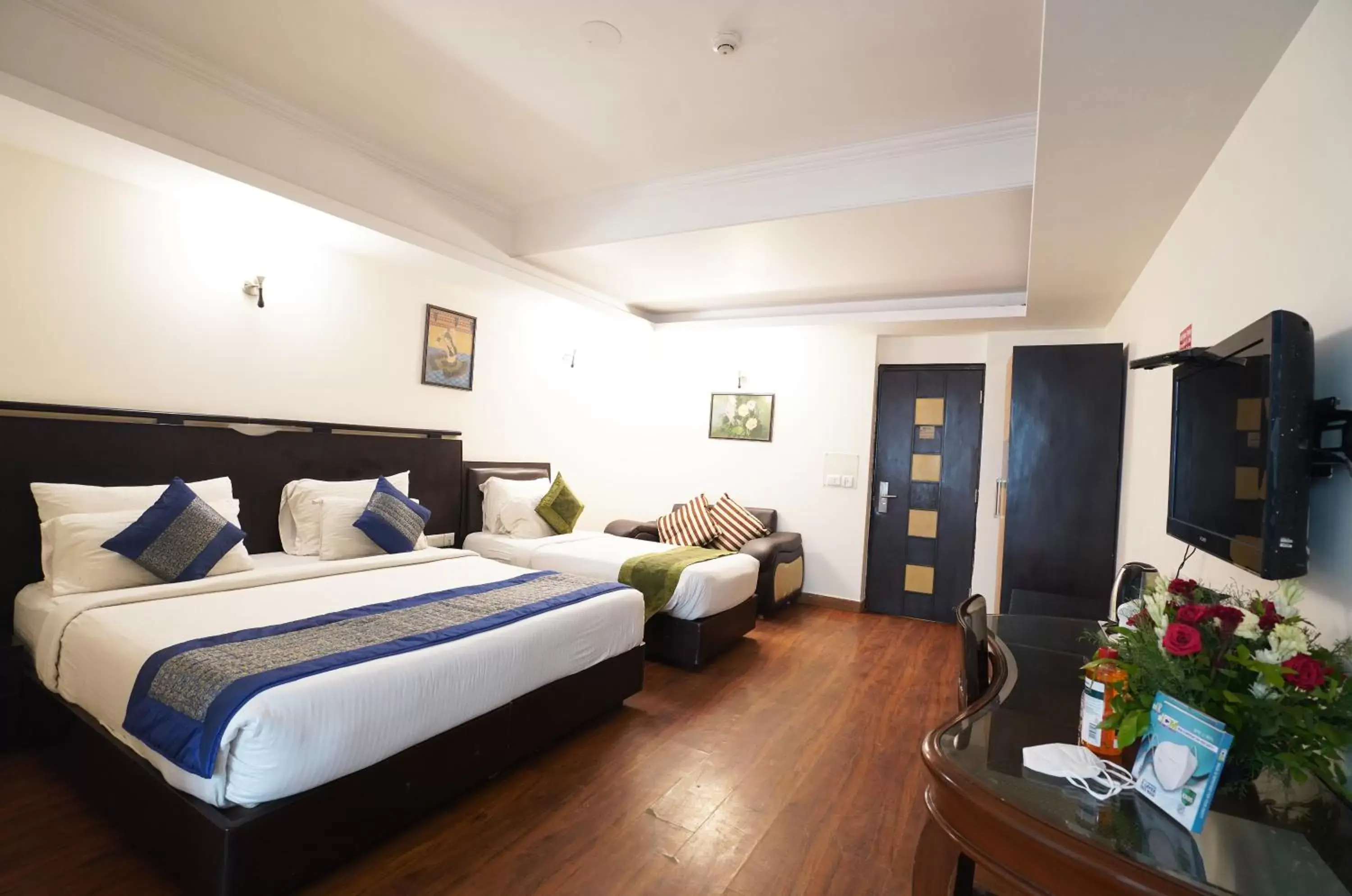 Bedroom in Airport Hotel Grand, New Delhi