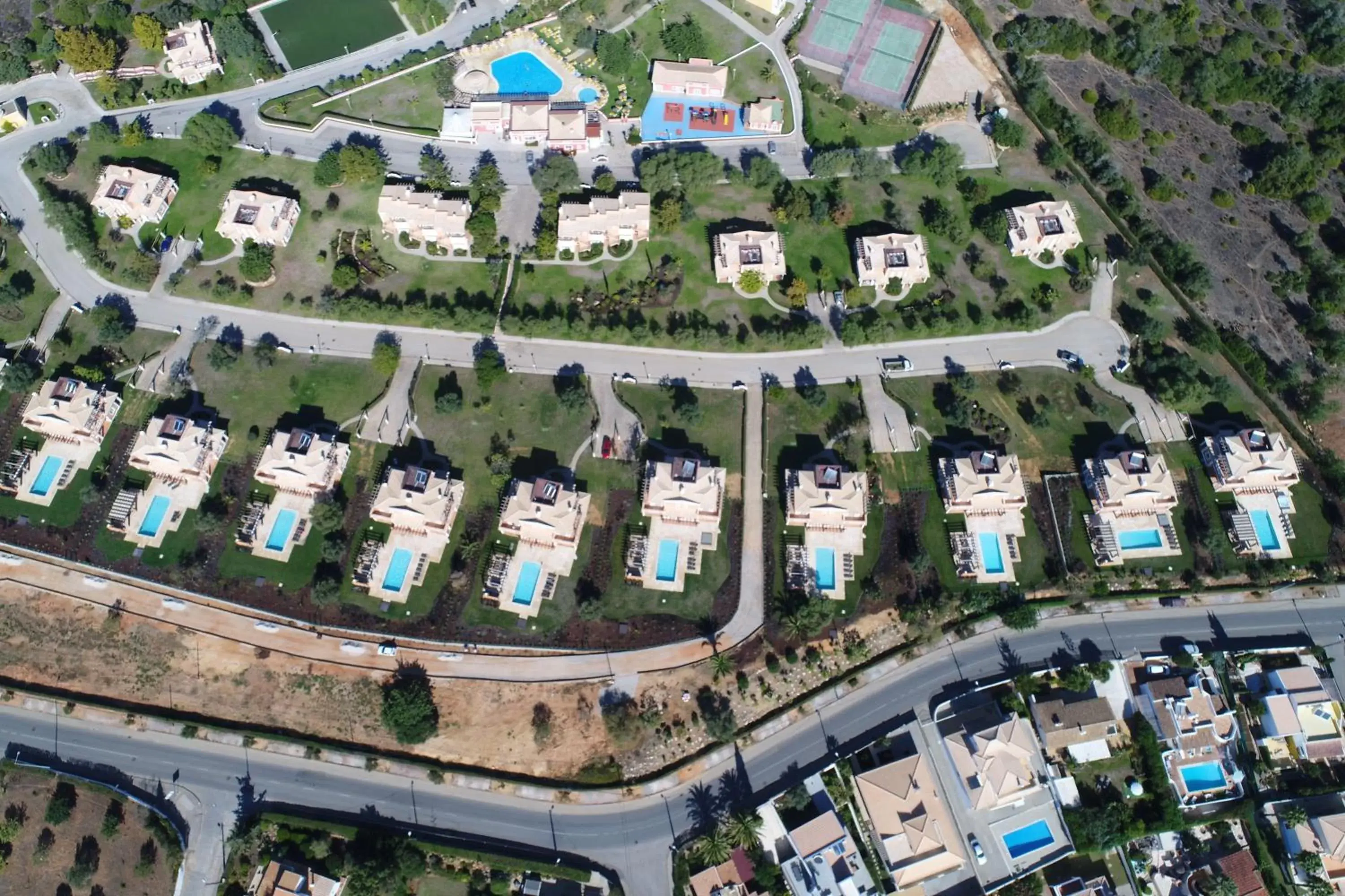 Property building, Bird's-eye View in Colina da Lapa & Villas