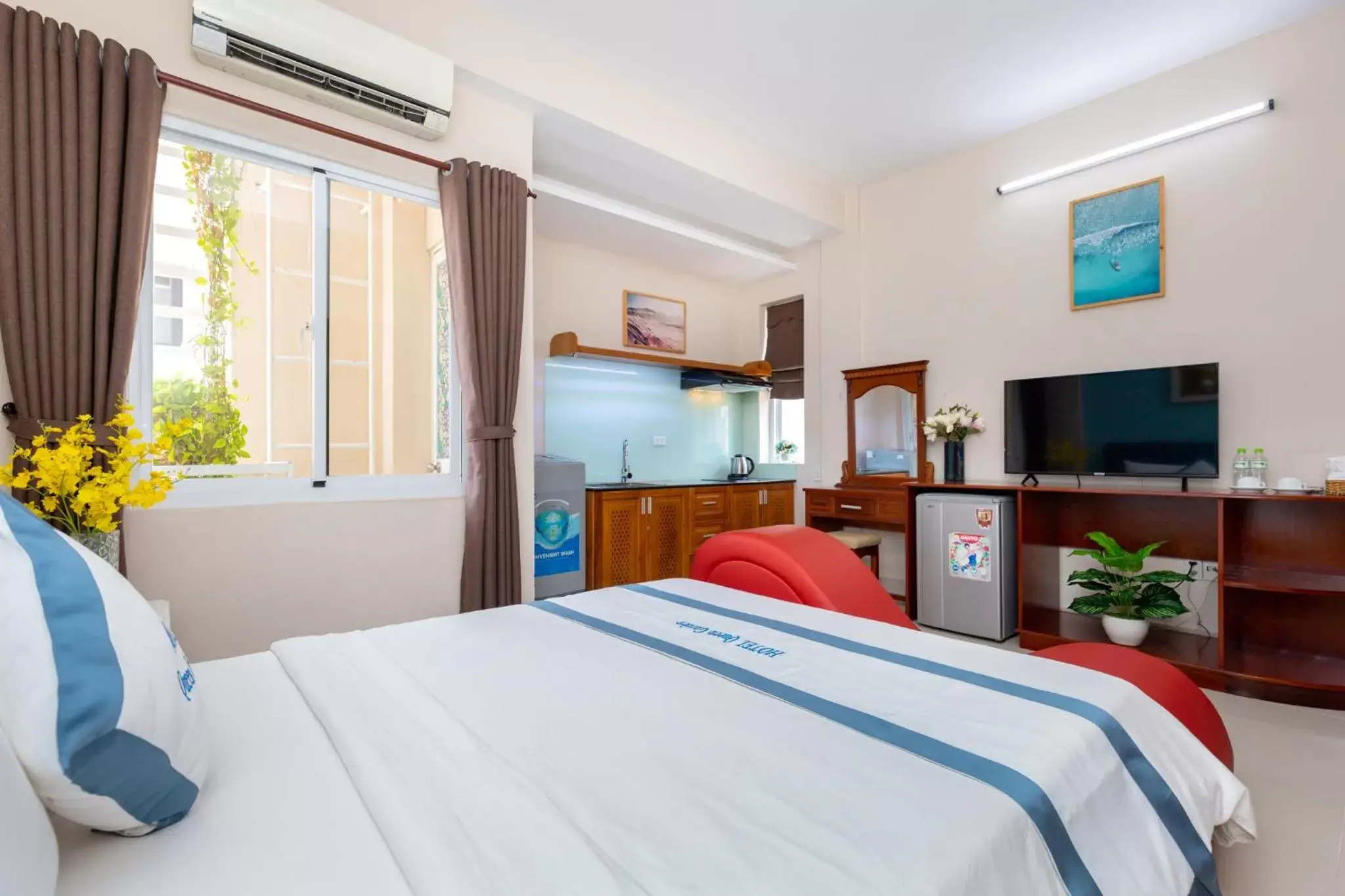 Photo of the whole room, Bed in Queen Garden Hotel & Apartment Photo of the whole room, Bed in Queen Garden Hotel & Apartment