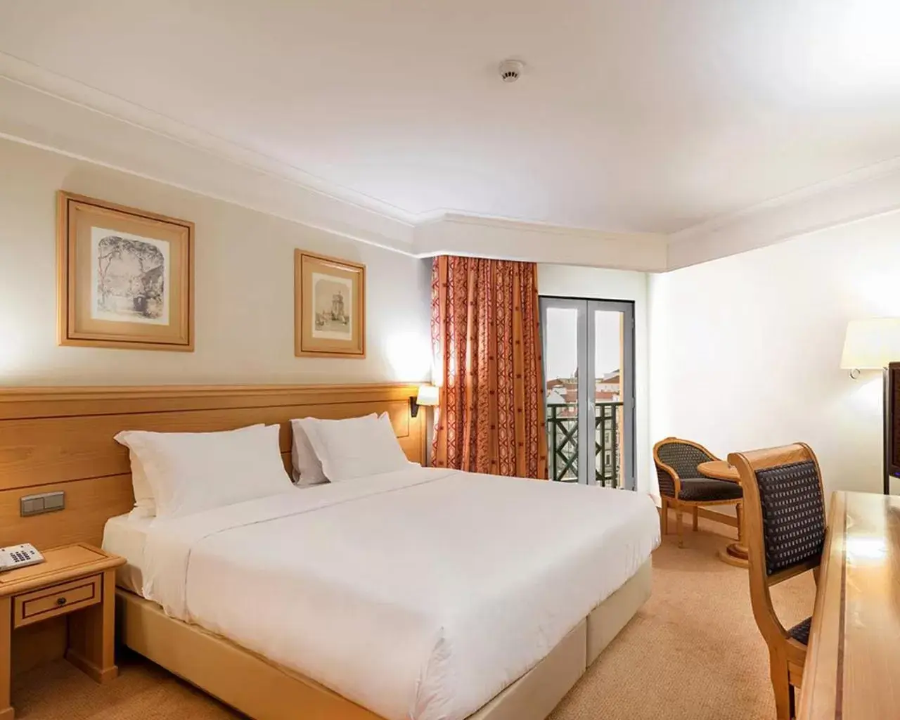Standard Double Room in Hotel Real Palacio