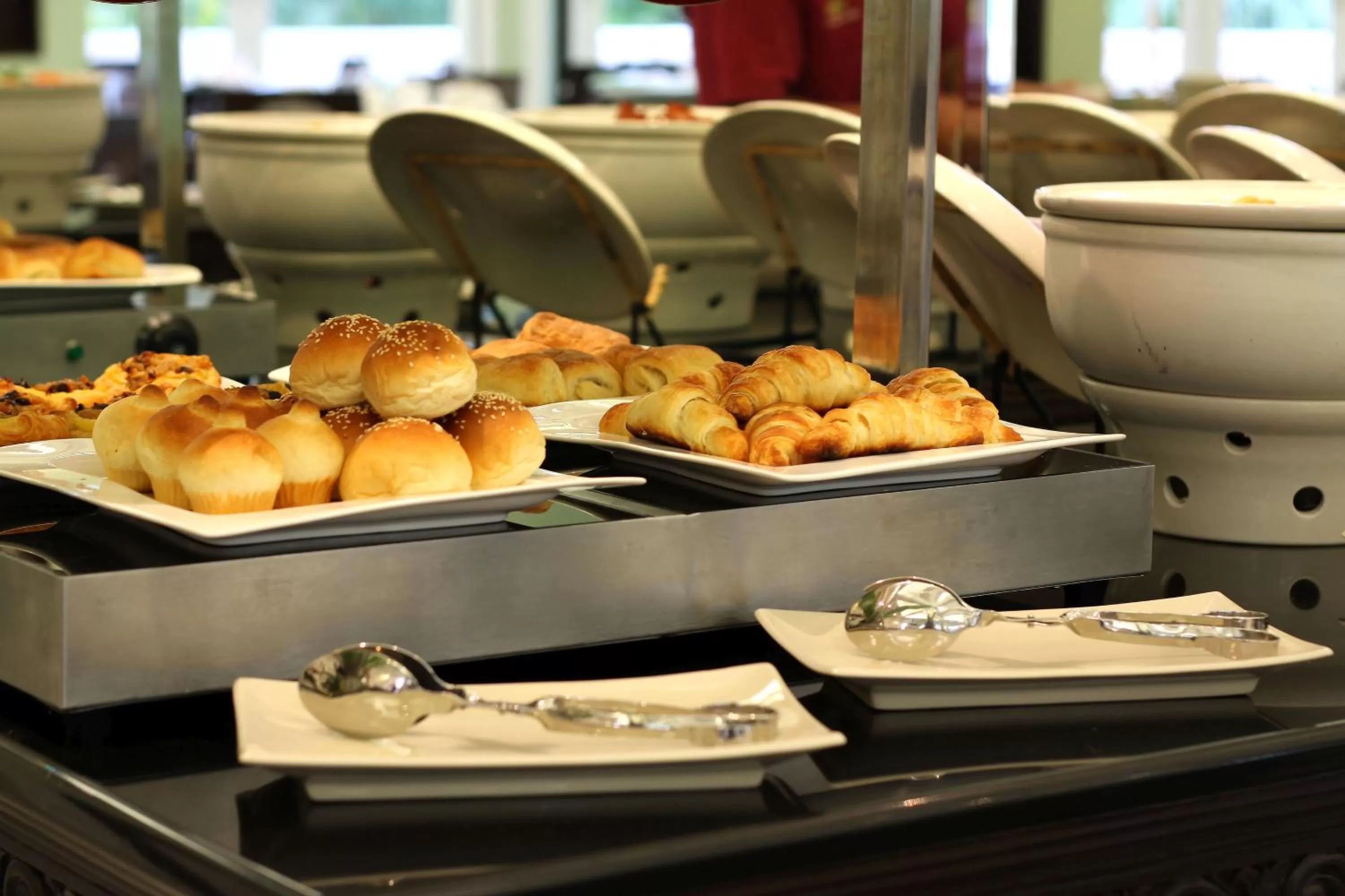 Food and drinks in Dheva Mantra Resort