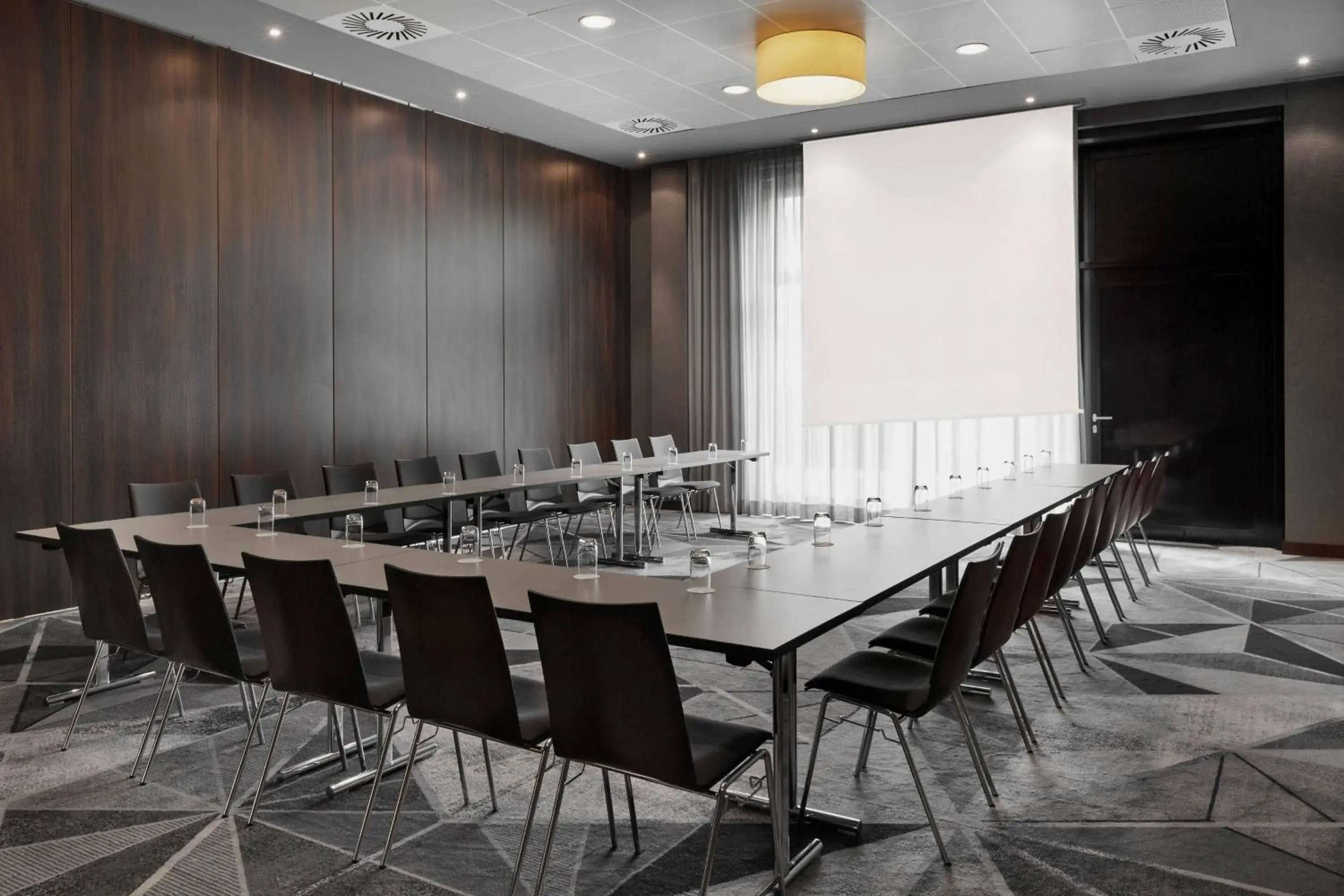 Meeting/conference room in Courtyard by Marriott Munich City East