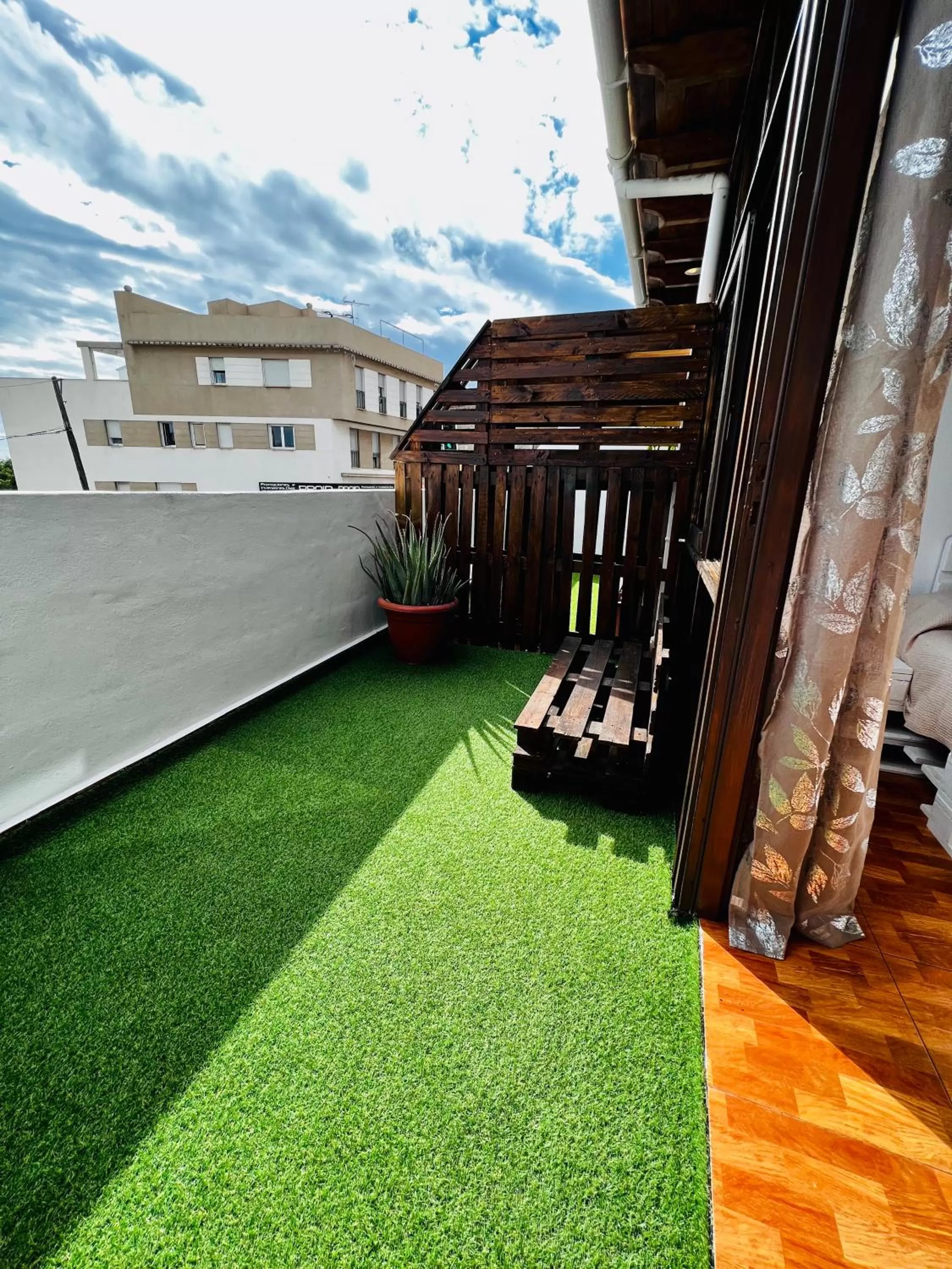 Balcony/Terrace in El jardin de Iris