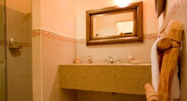 Bathroom in El Chante Spa Hotel