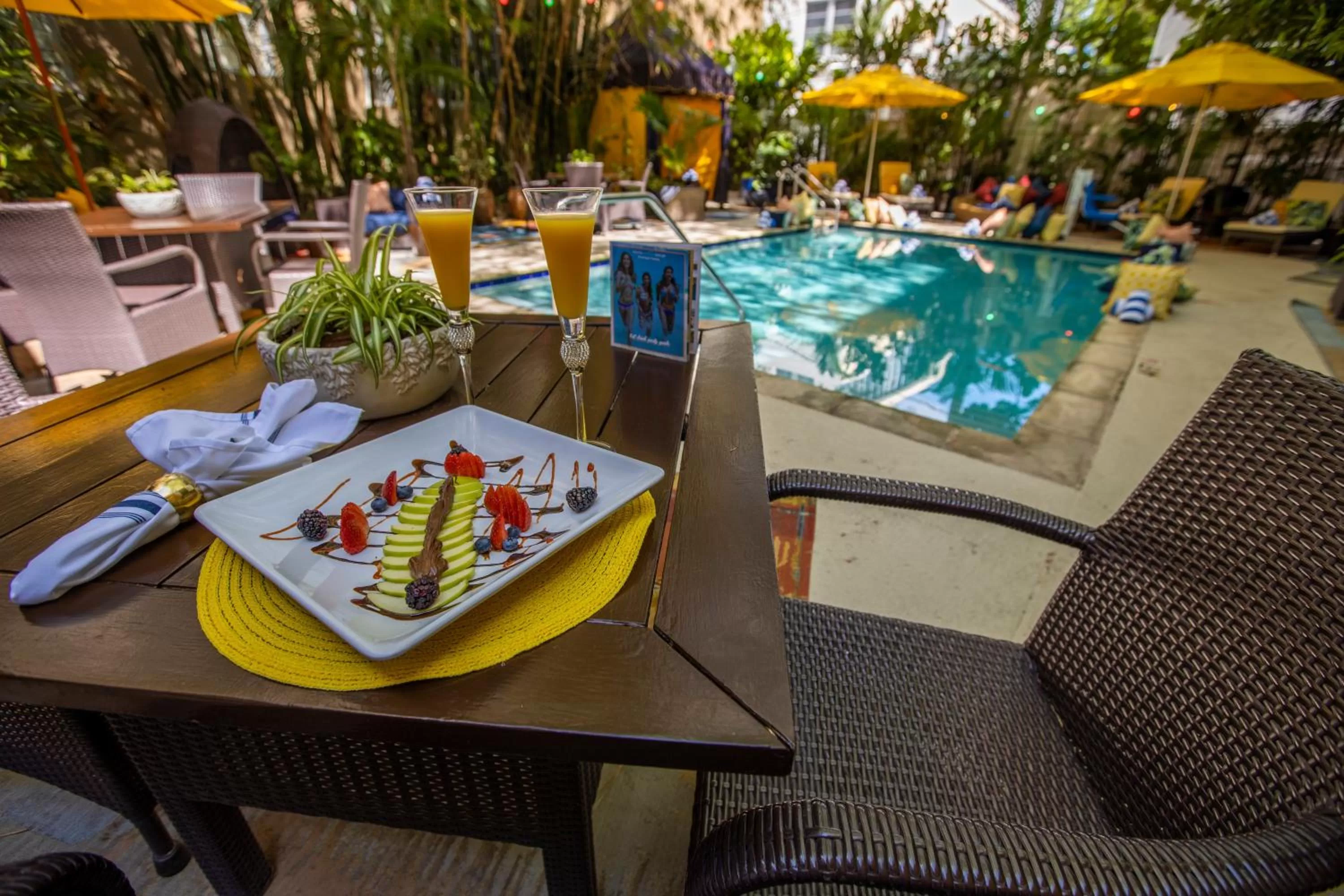 Swimming pool in Riviera Suites