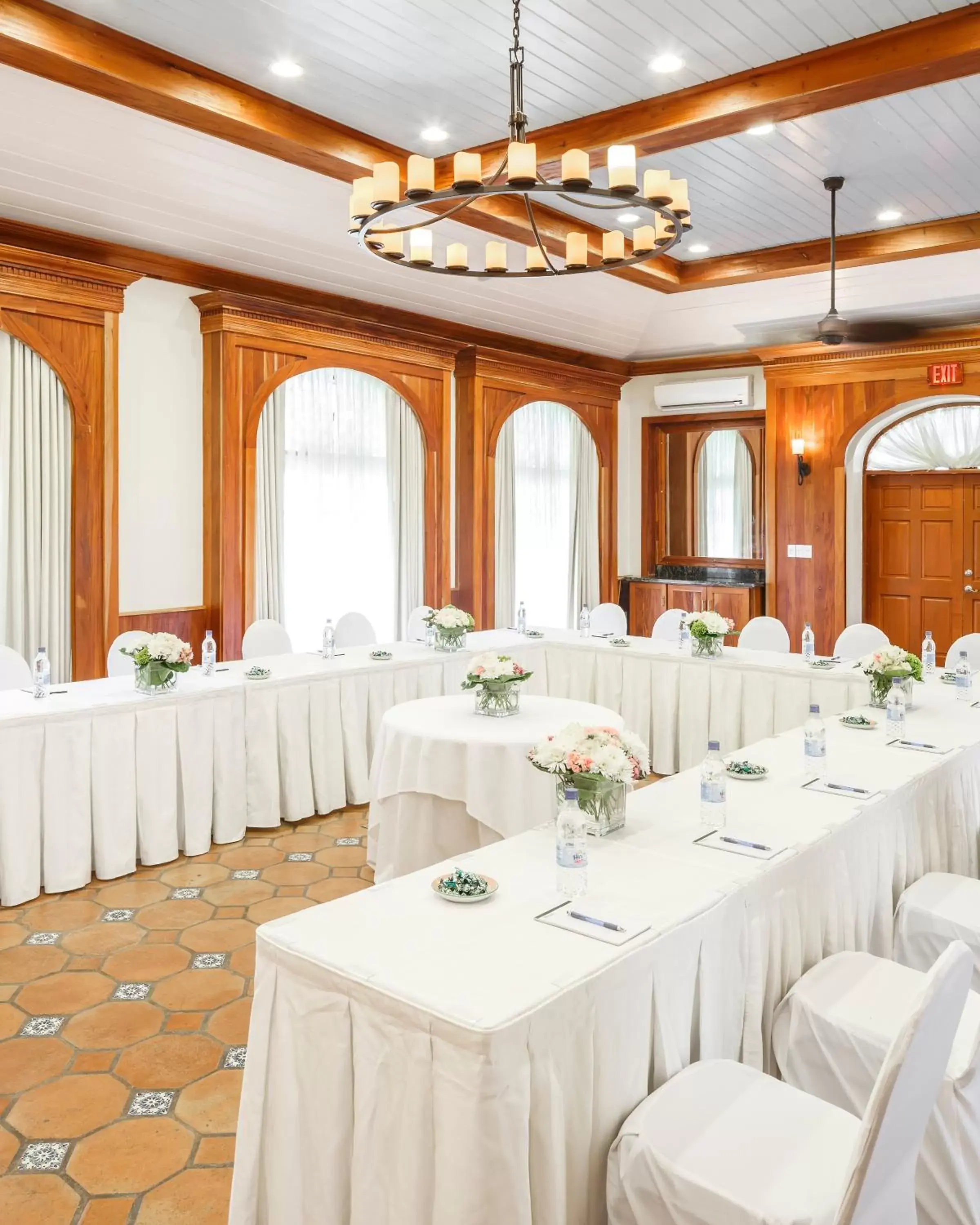 Meeting/conference room, Banquet Facilities in Windjammer Landing Villa Beach Resort