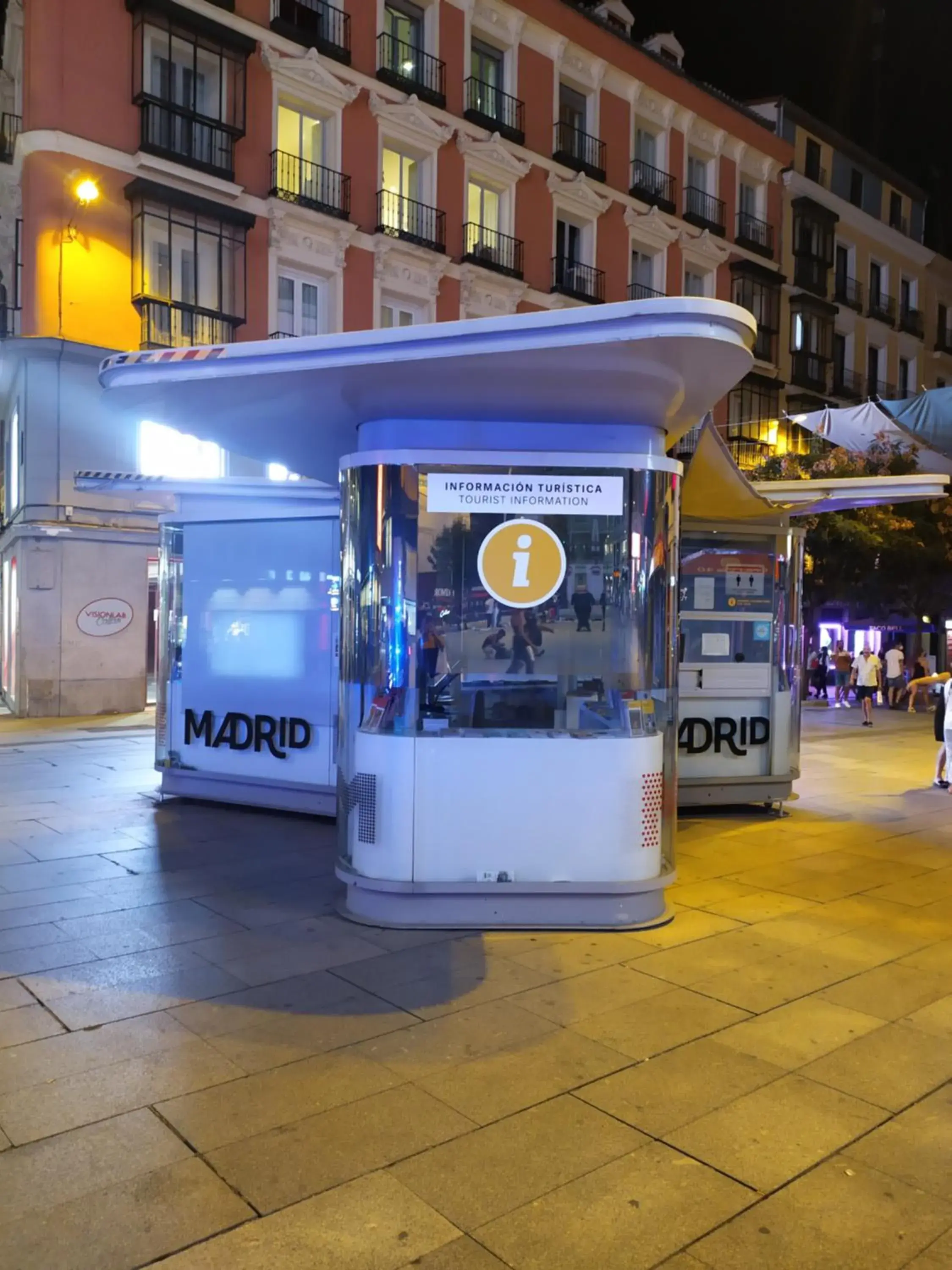 Facade/entrance in Hostal Inn Madrid