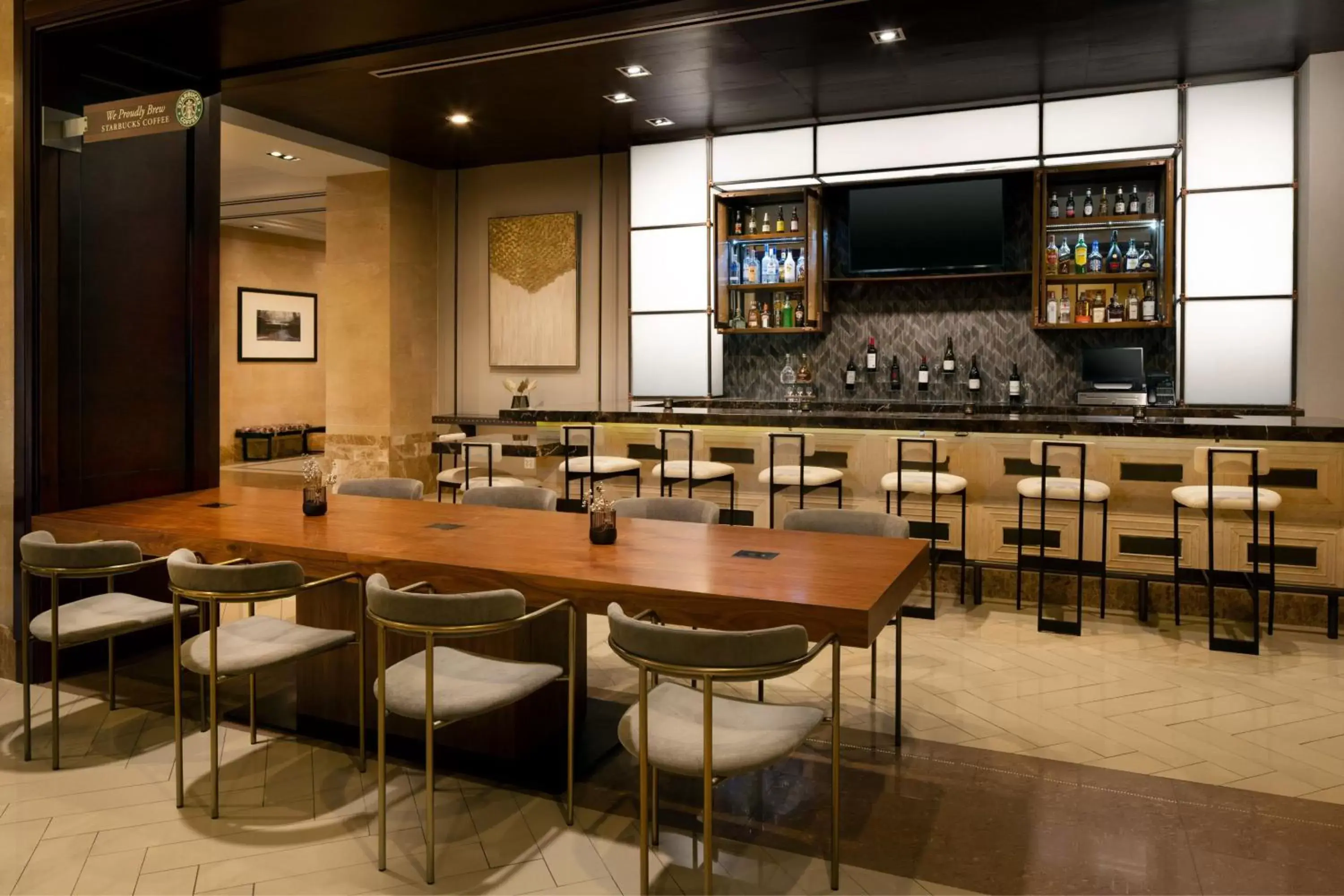 Lobby or reception, Lounge/Bar in Sheraton Garden Grove-Anaheim South