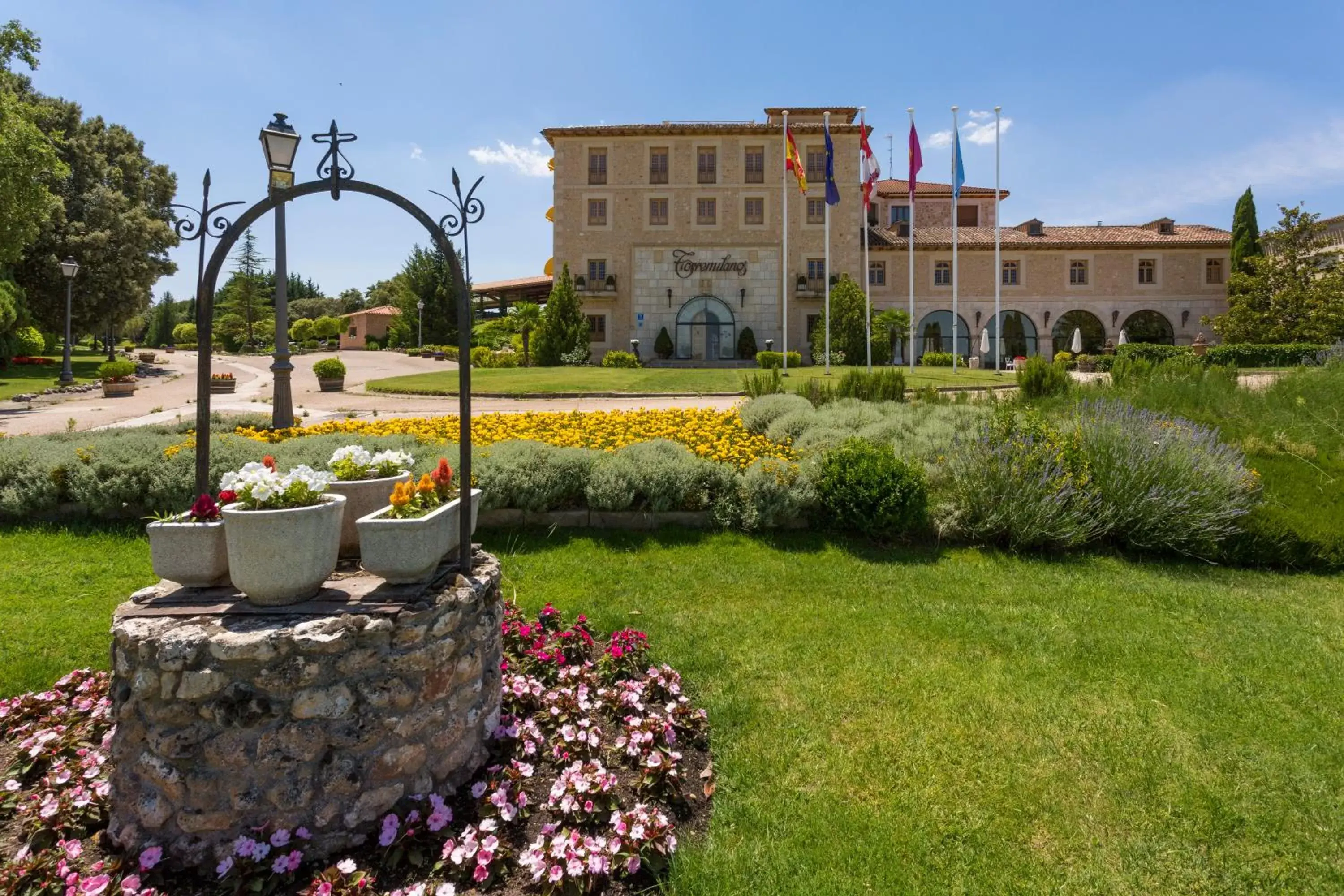 Facade/entrance, Property Building in Hotel Torremilanos