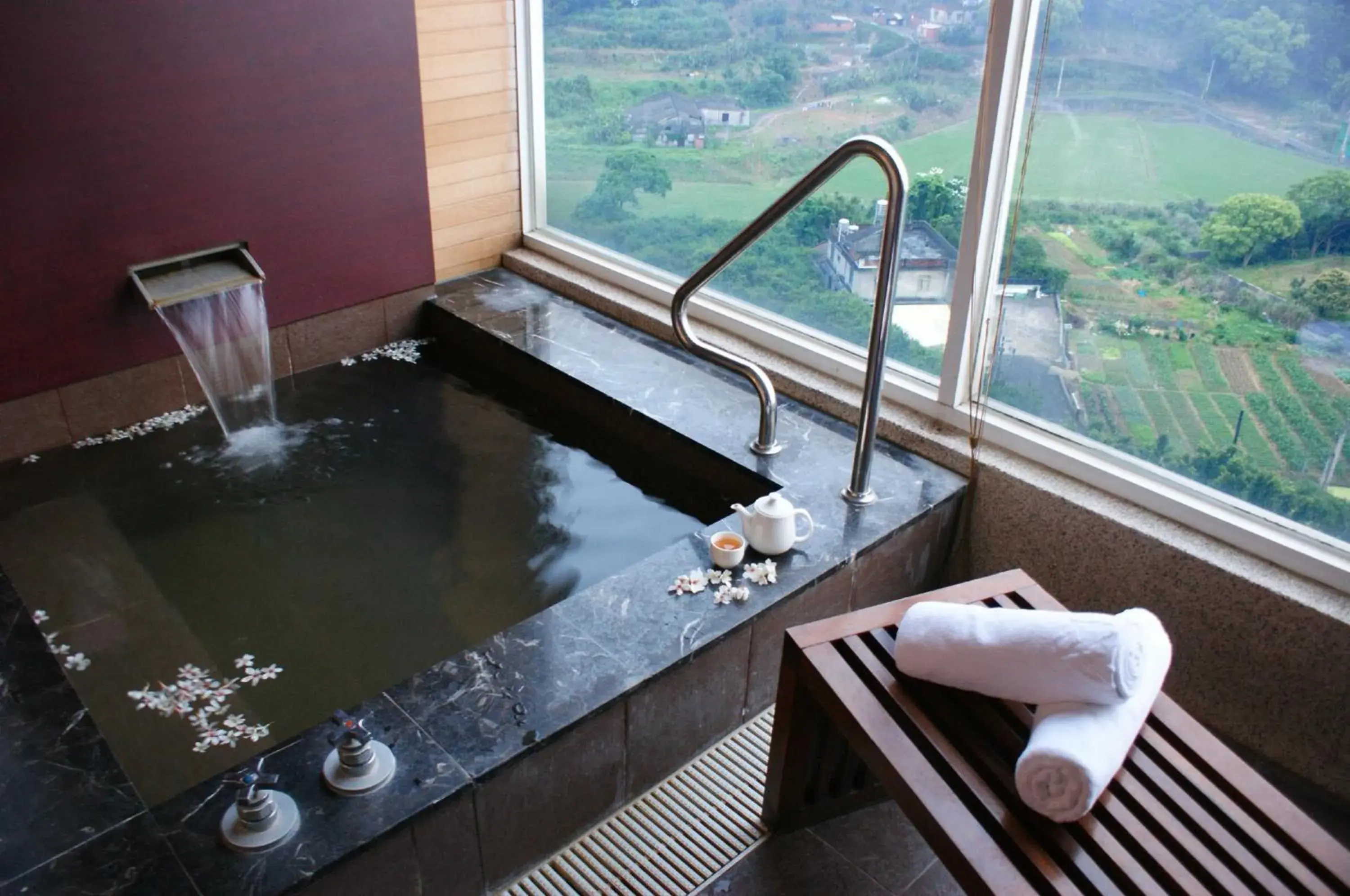 Hot Spring Bath in LIDO FORESTRY SPA RESORT