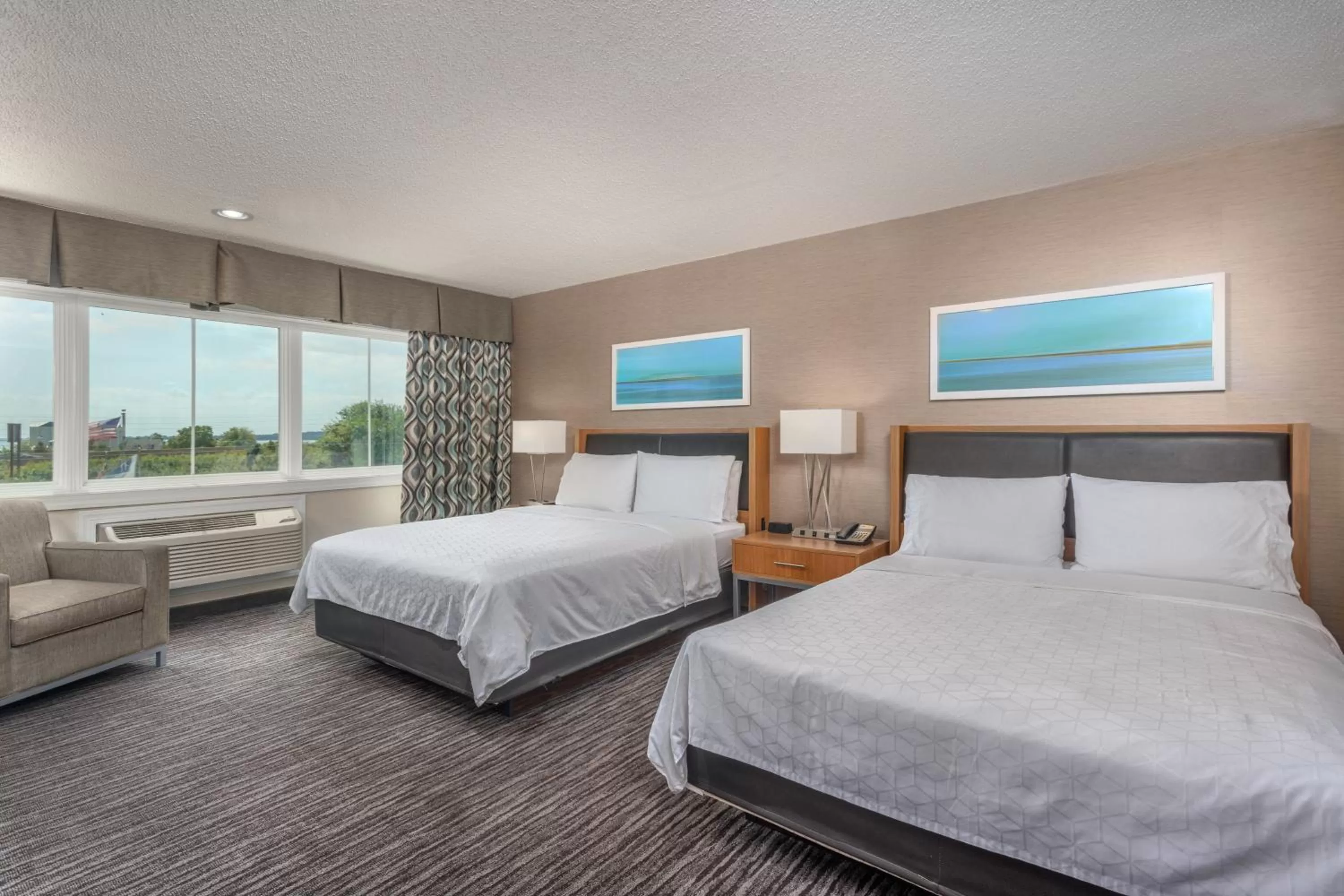 Photo of the whole room, Bed in Holiday Inn Express Annapolis East-Kent Island by IHG