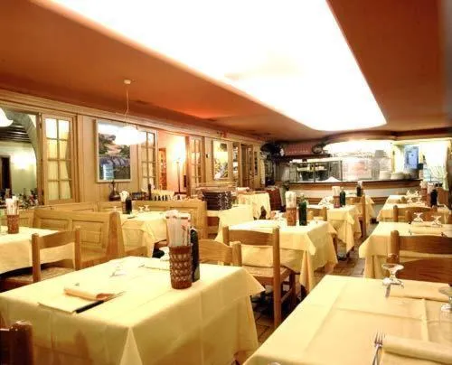 Restaurant/places to eat in Hotel Antico Moro