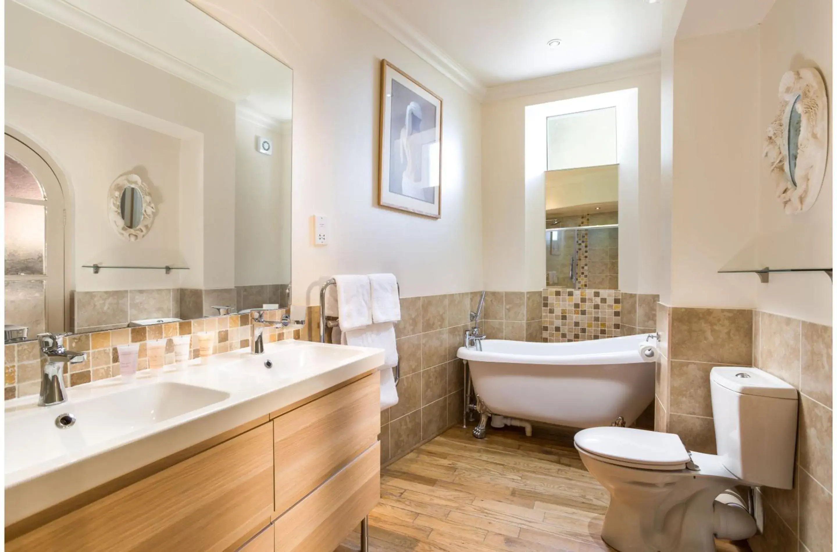 Bath, Bathroom in OYO Orestone Manor