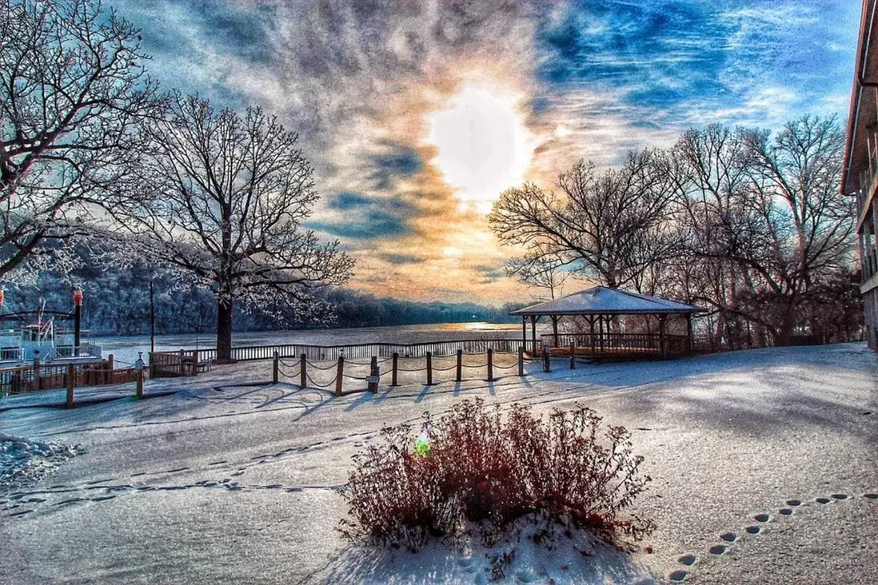 Natural landscape, Winter in Paddle Wheel Inn