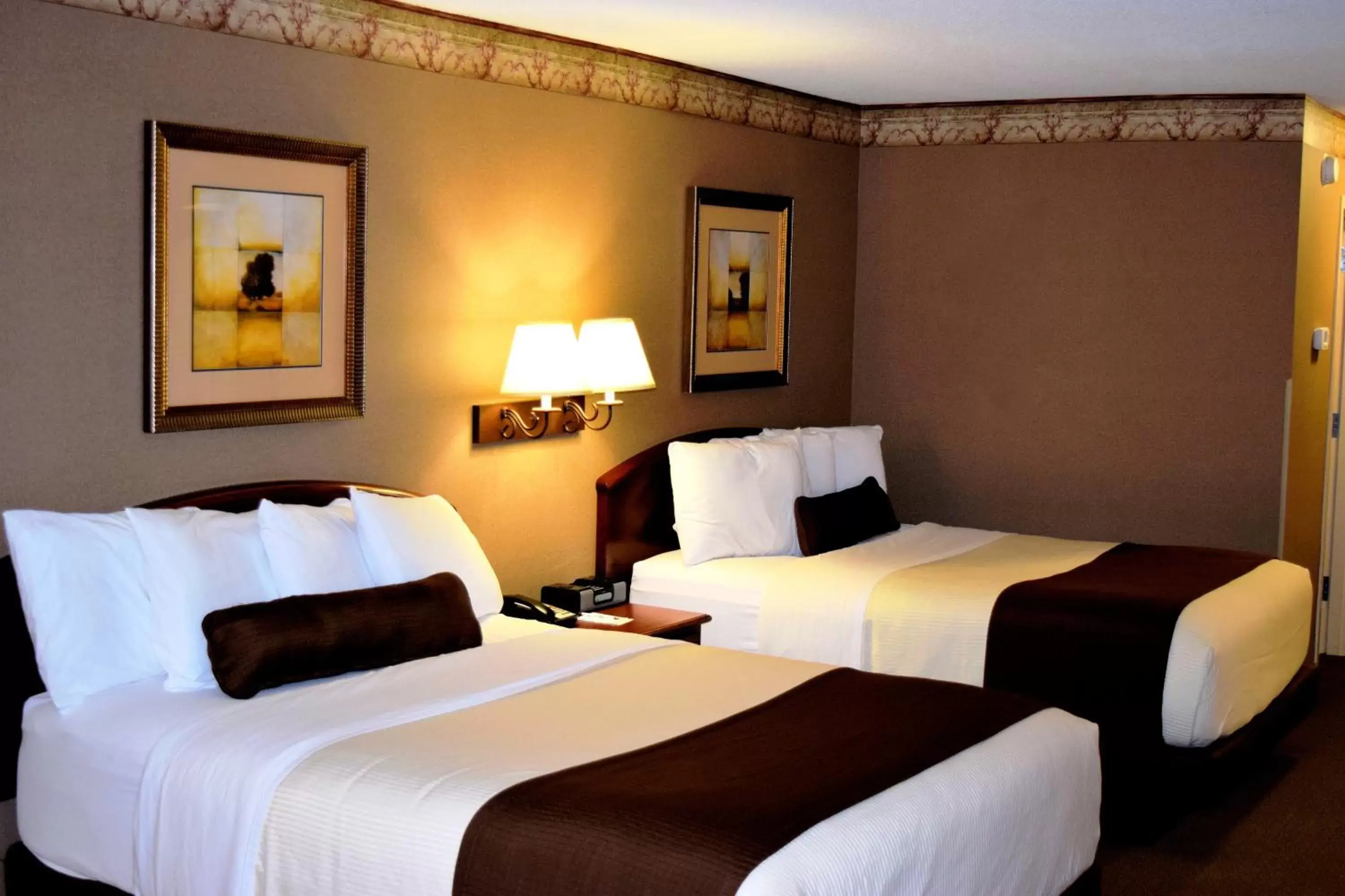 Bedroom, Bed in C'mon Inn Bedroom, Bed in C'mon Inn