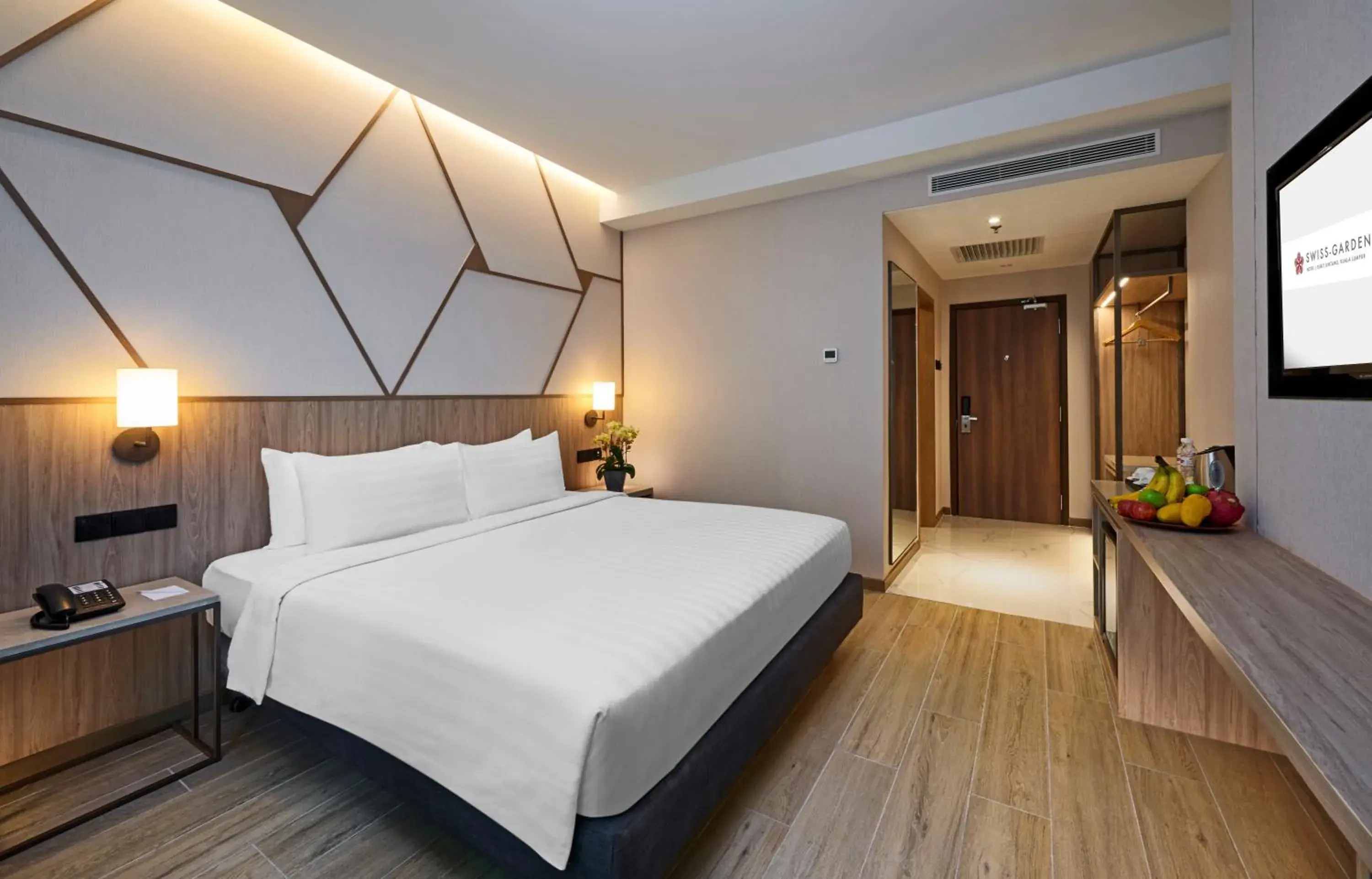 Bedroom, Bed in Swiss-Garden Hotel Bukit Bintang Kuala Lumpur