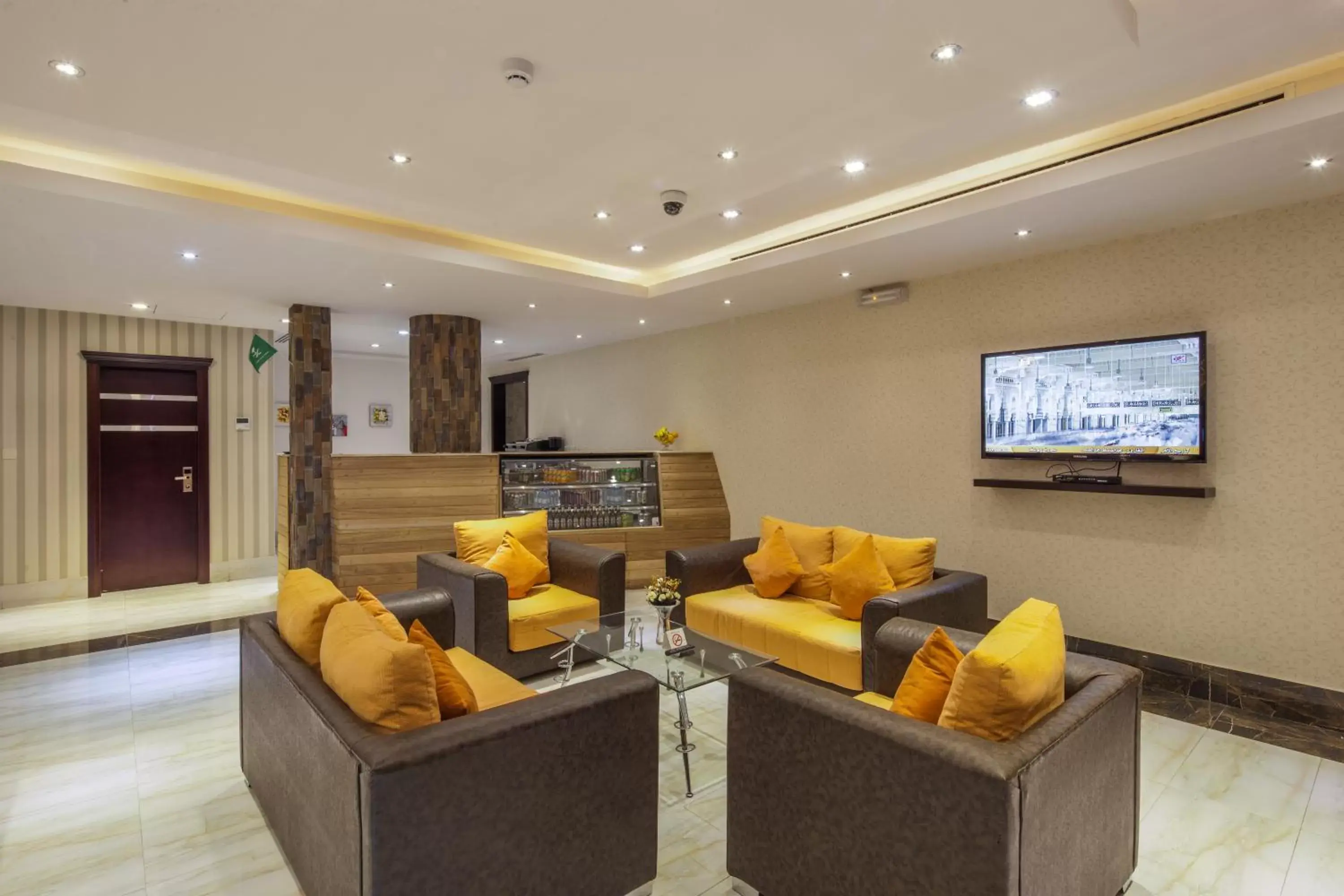 Coffee/tea facilities, Lobby/Reception in Burj Alhayah Hotel Suites Alfalah