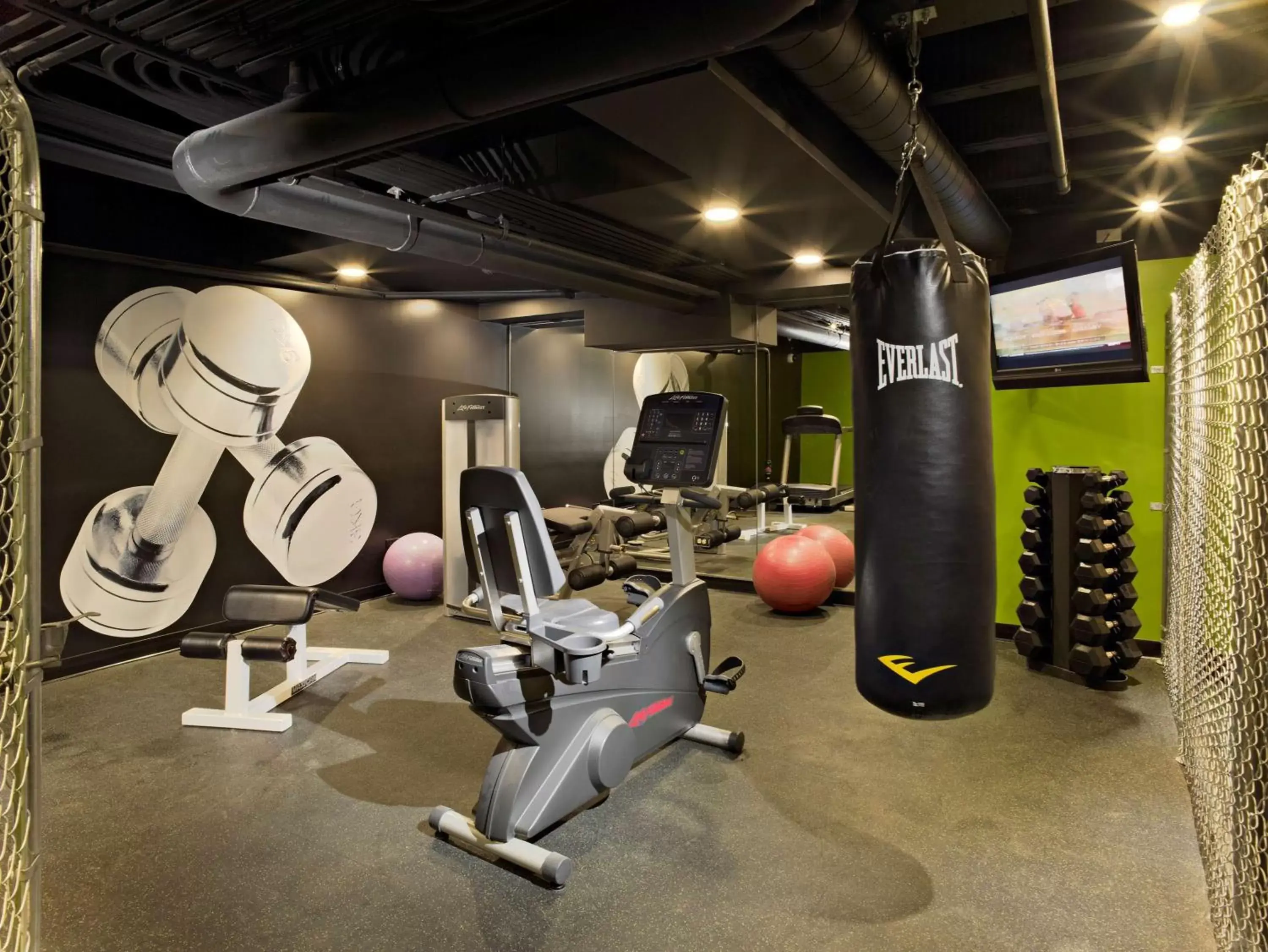 Fitness centre/facilities, Fitness Center/Facilities in Acme Hotel Company Chicago