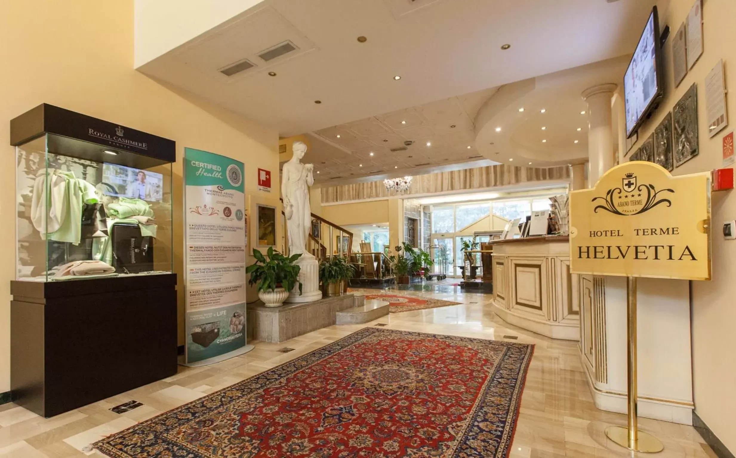 Lobby or reception in Hotel Terme Helvetia