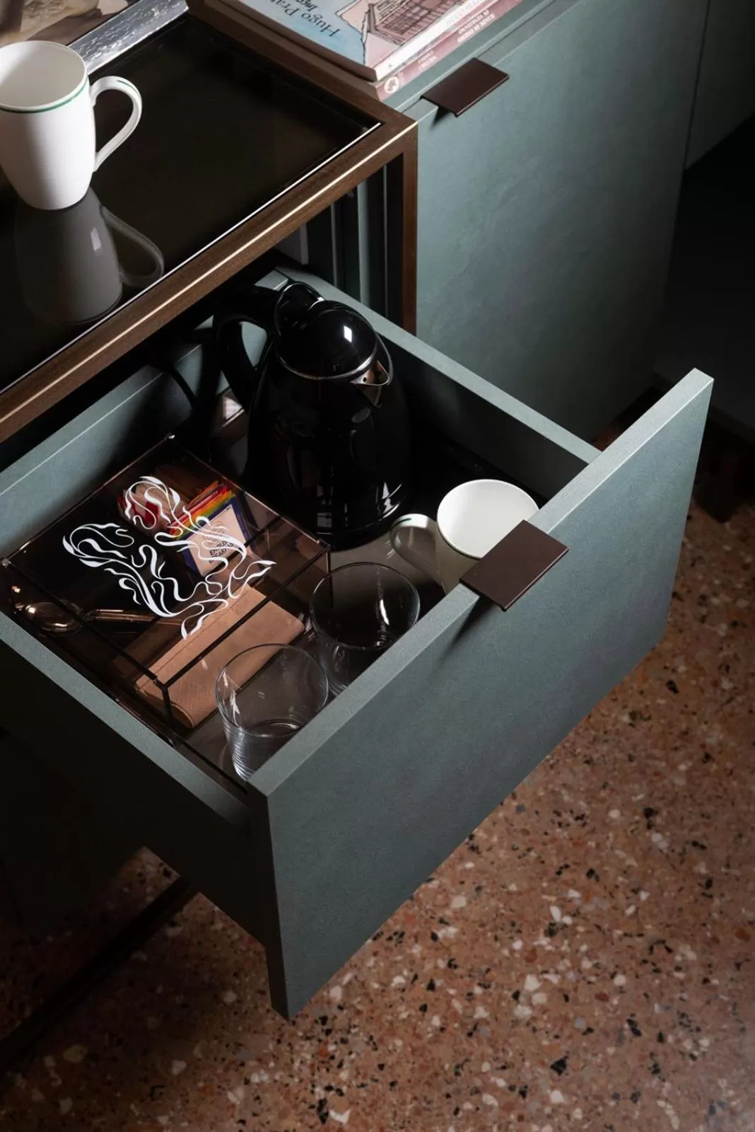 Coffee/tea facilities in Eight Venezia