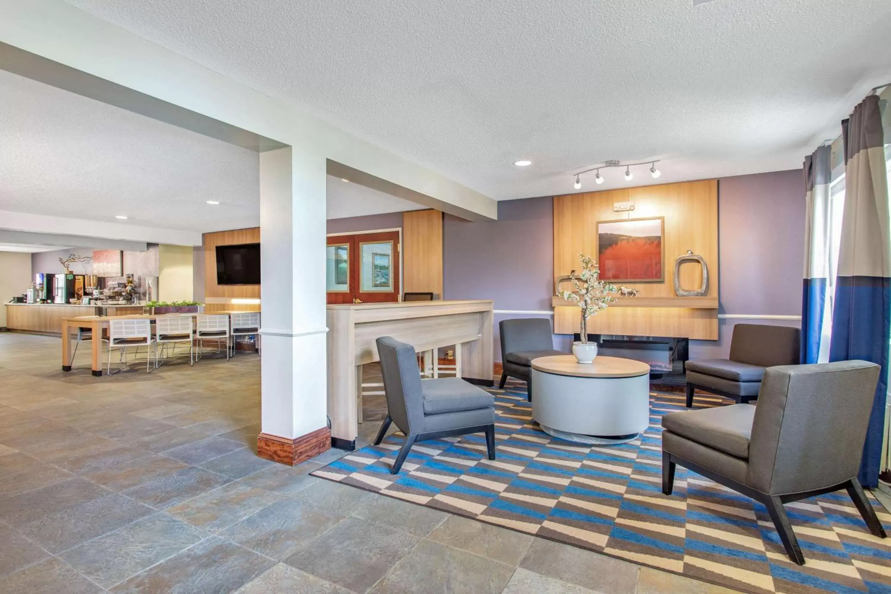 Lobby or reception in Microtel Inn & Suites by Wyndham Lillington/Campbell University