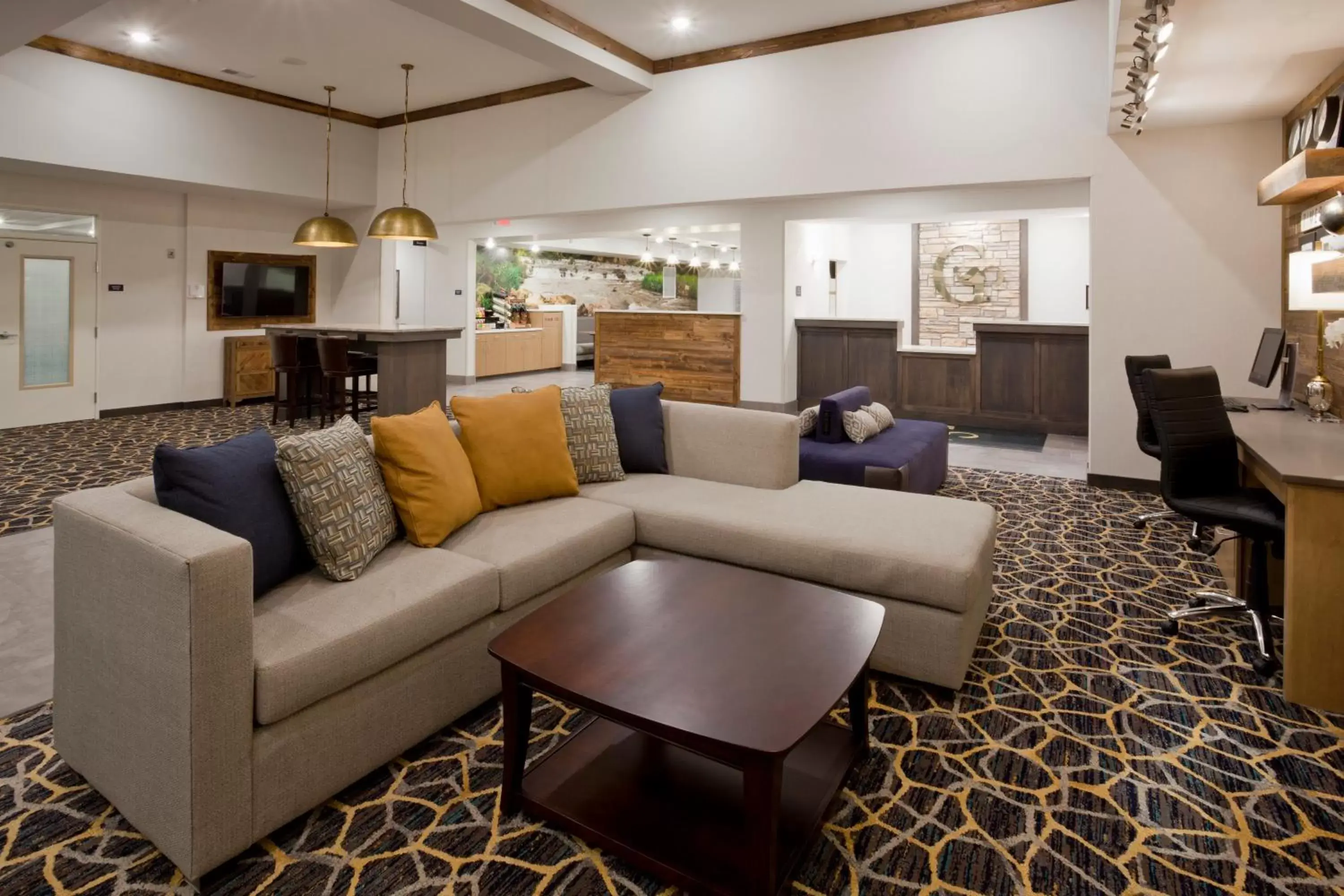 Lobby or reception, Seating Area in GrandStay Hotel & Suites