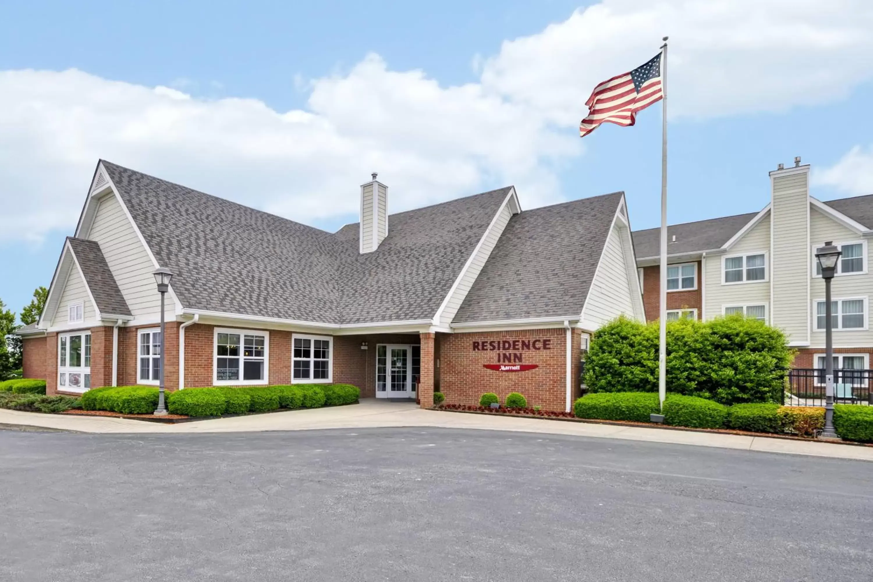 Property Building in Residence Inn Lexington South Hamburg Place