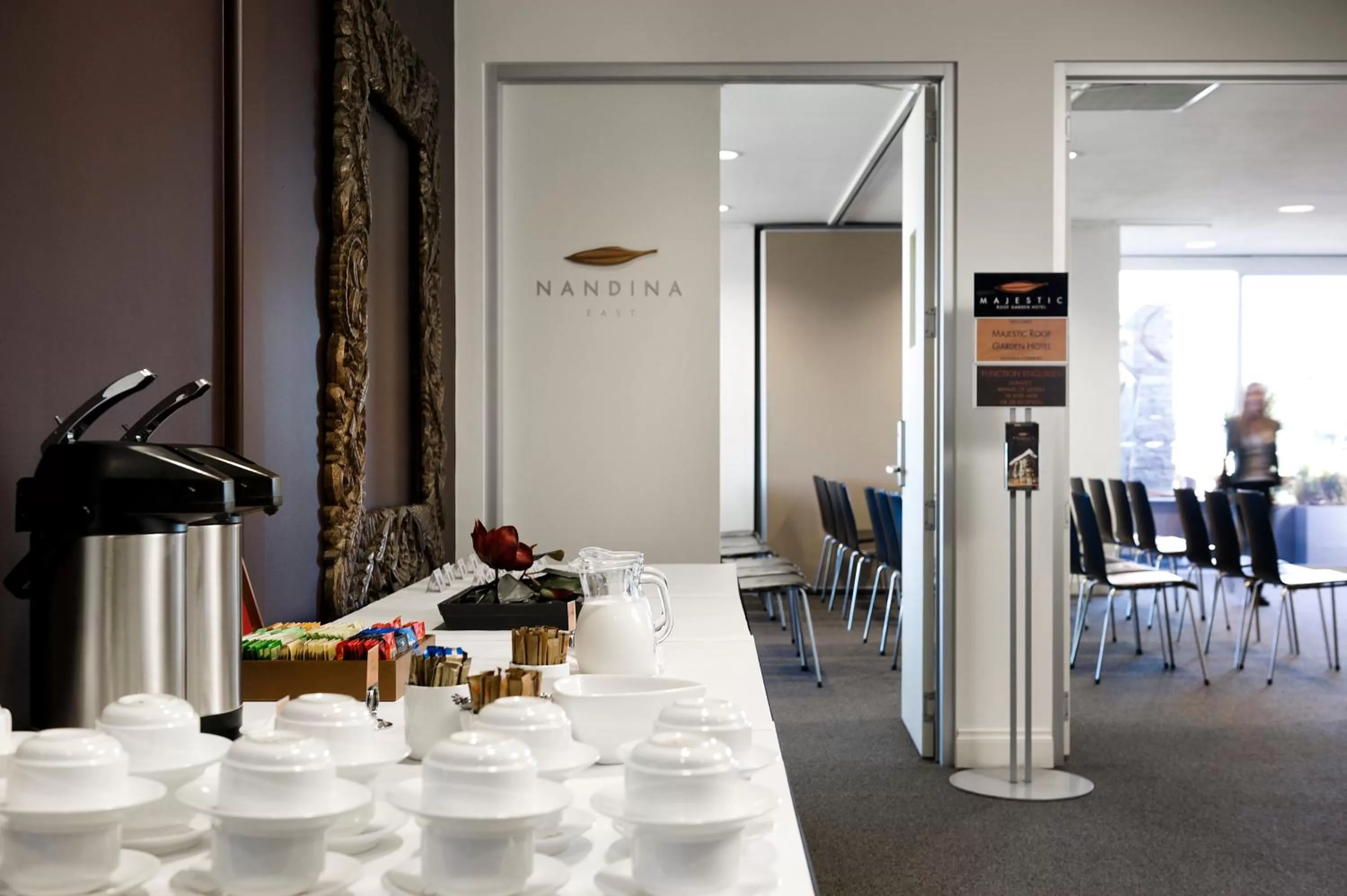 Business facilities in Majestic Roof Garden Hotel