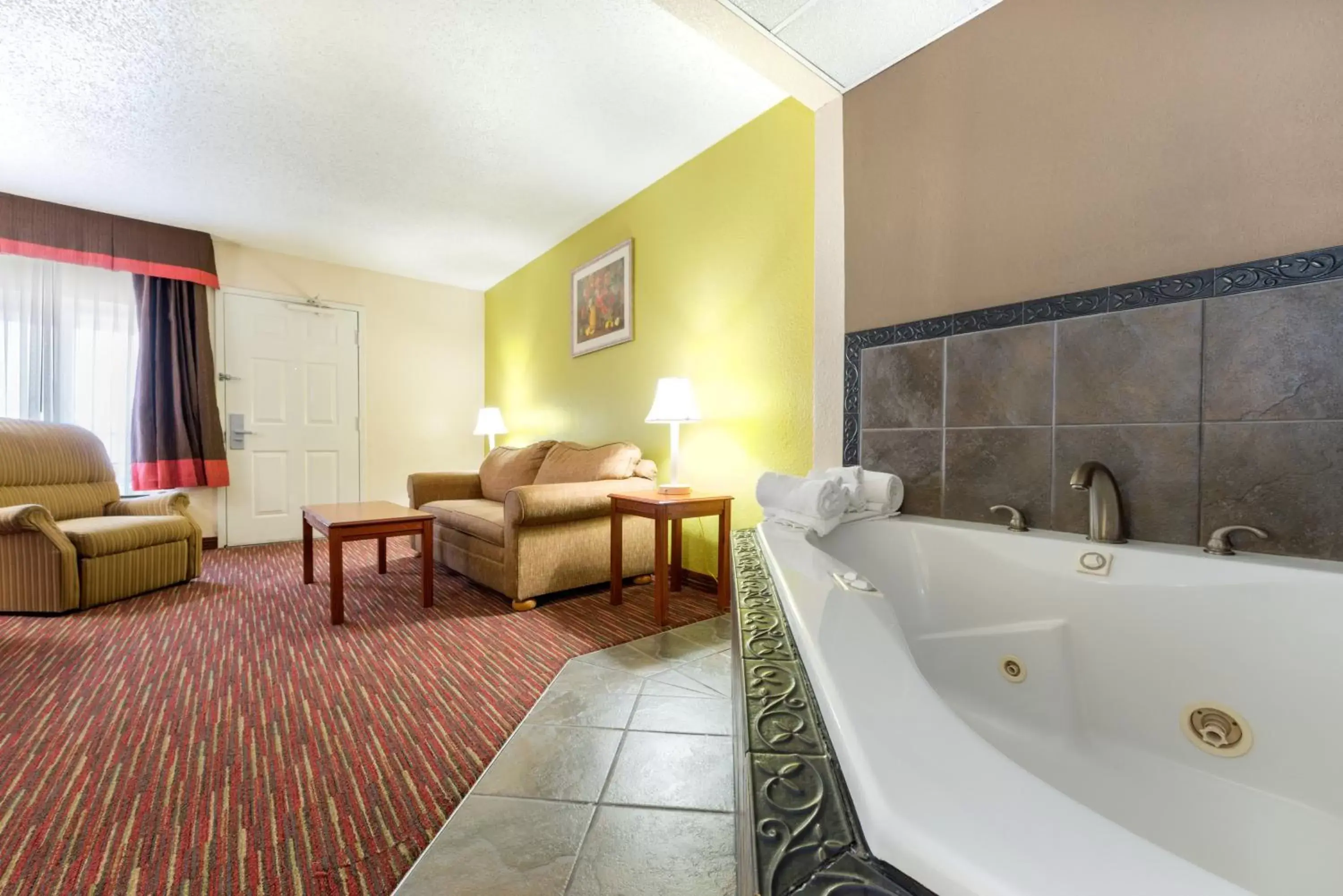 Deluxe King Studio Suite - Non-Smoking in Baymont by Wyndham Louisville East