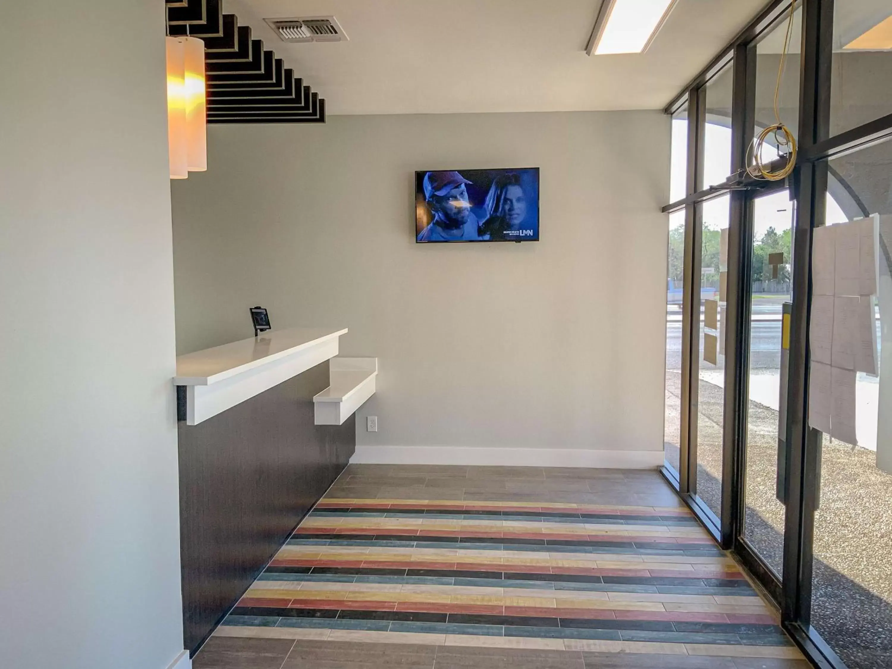 Lobby or reception, TV/Entertainment Center in Studio 6 San Angelo, Tx
