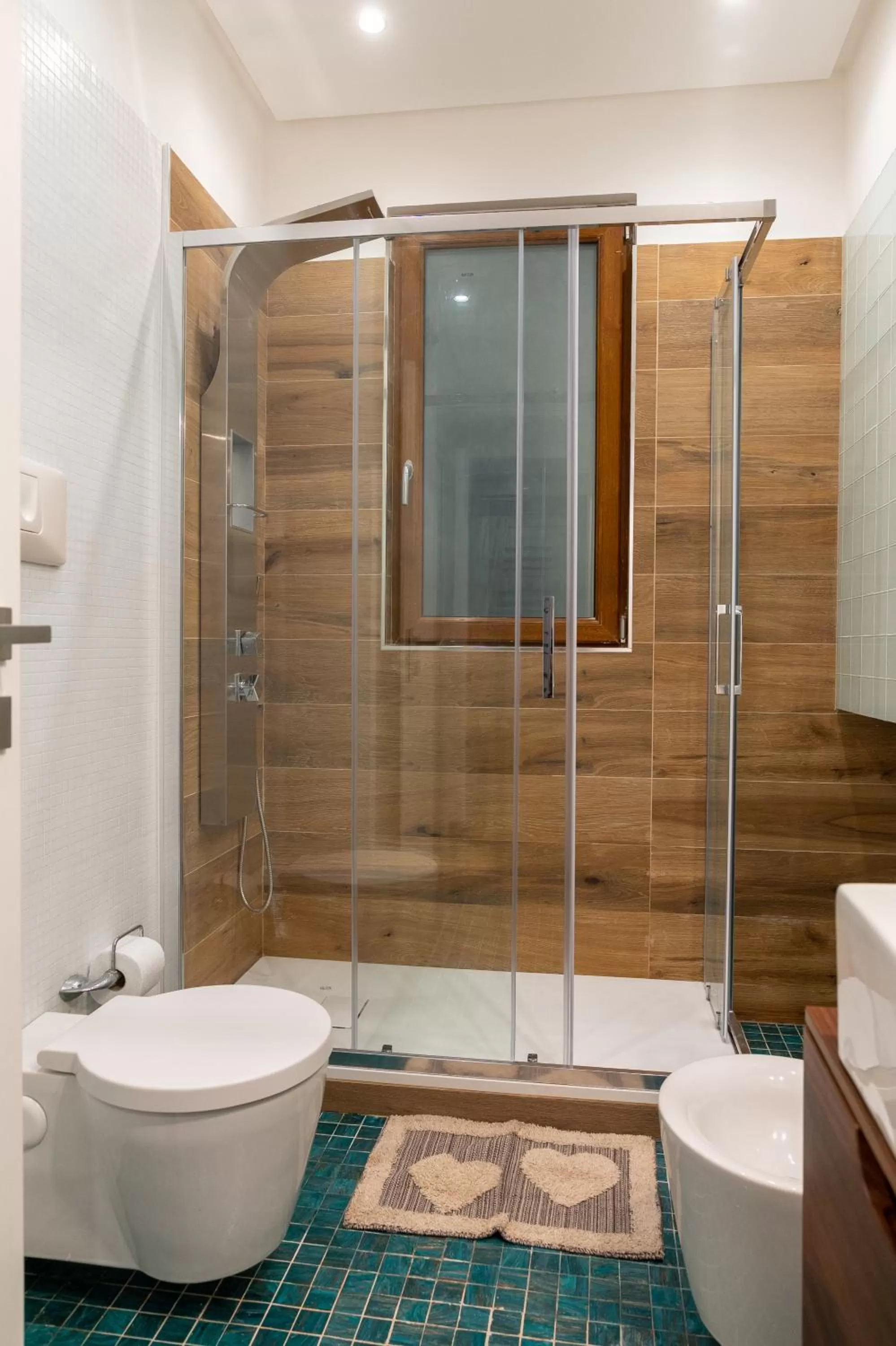 Shower, Bathroom in ROOMITO apartments