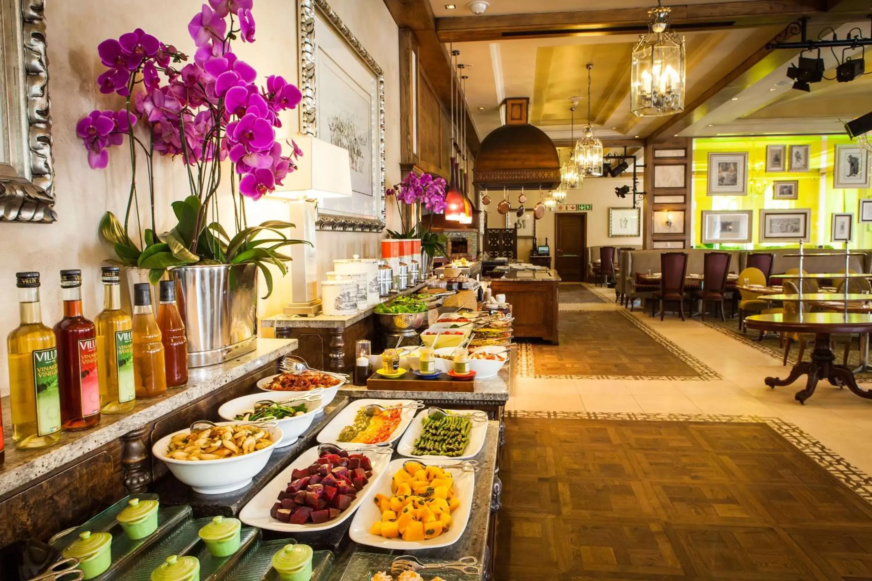 Restaurant/places to eat in Pivot Hotel Montecasino