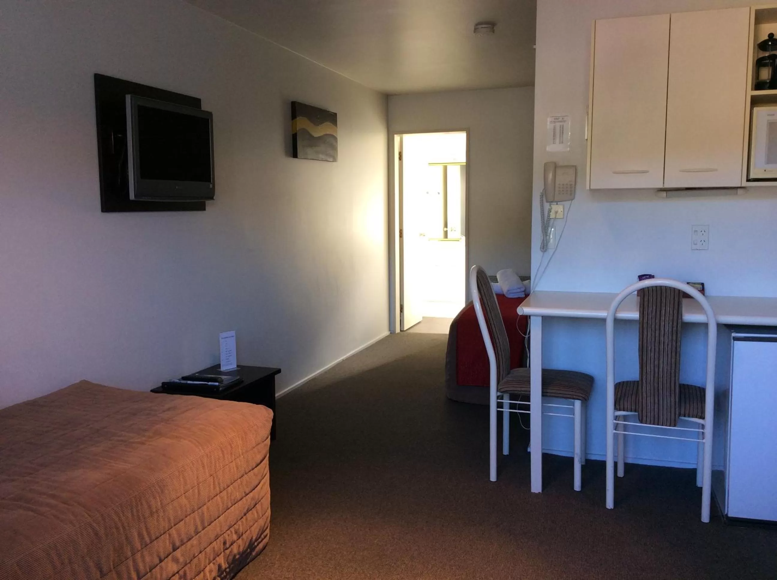 Decorative detail, Bed in Marksman Motor Inn